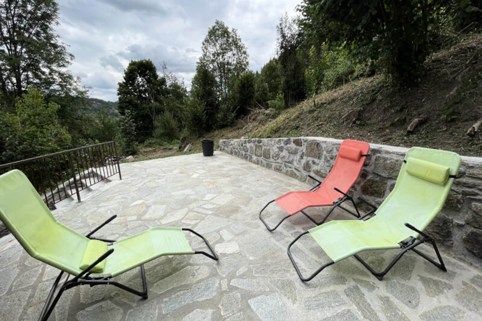 Maison à Laveissiere-Untagged