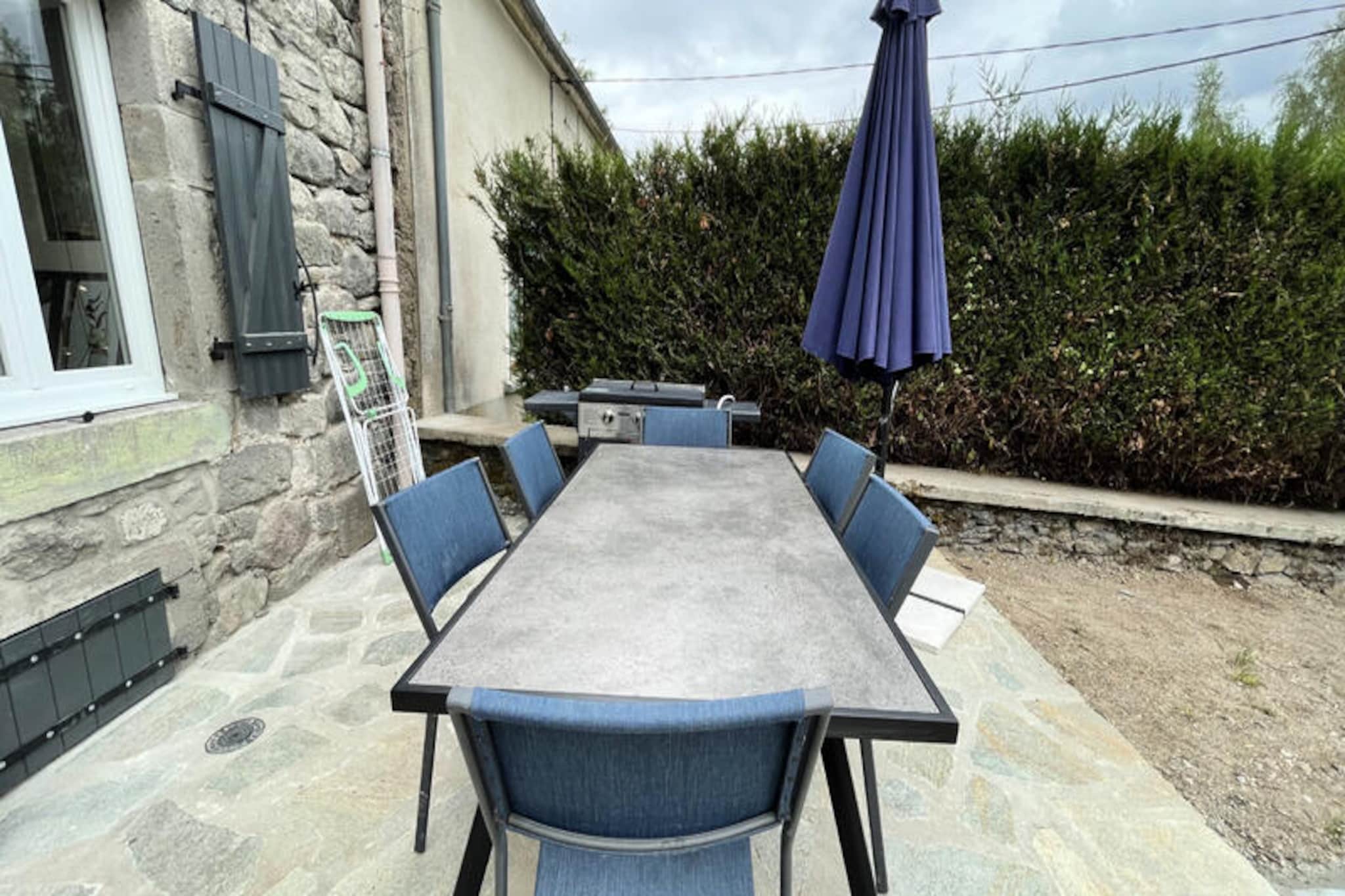 Maison à Laveissiere-Untagged