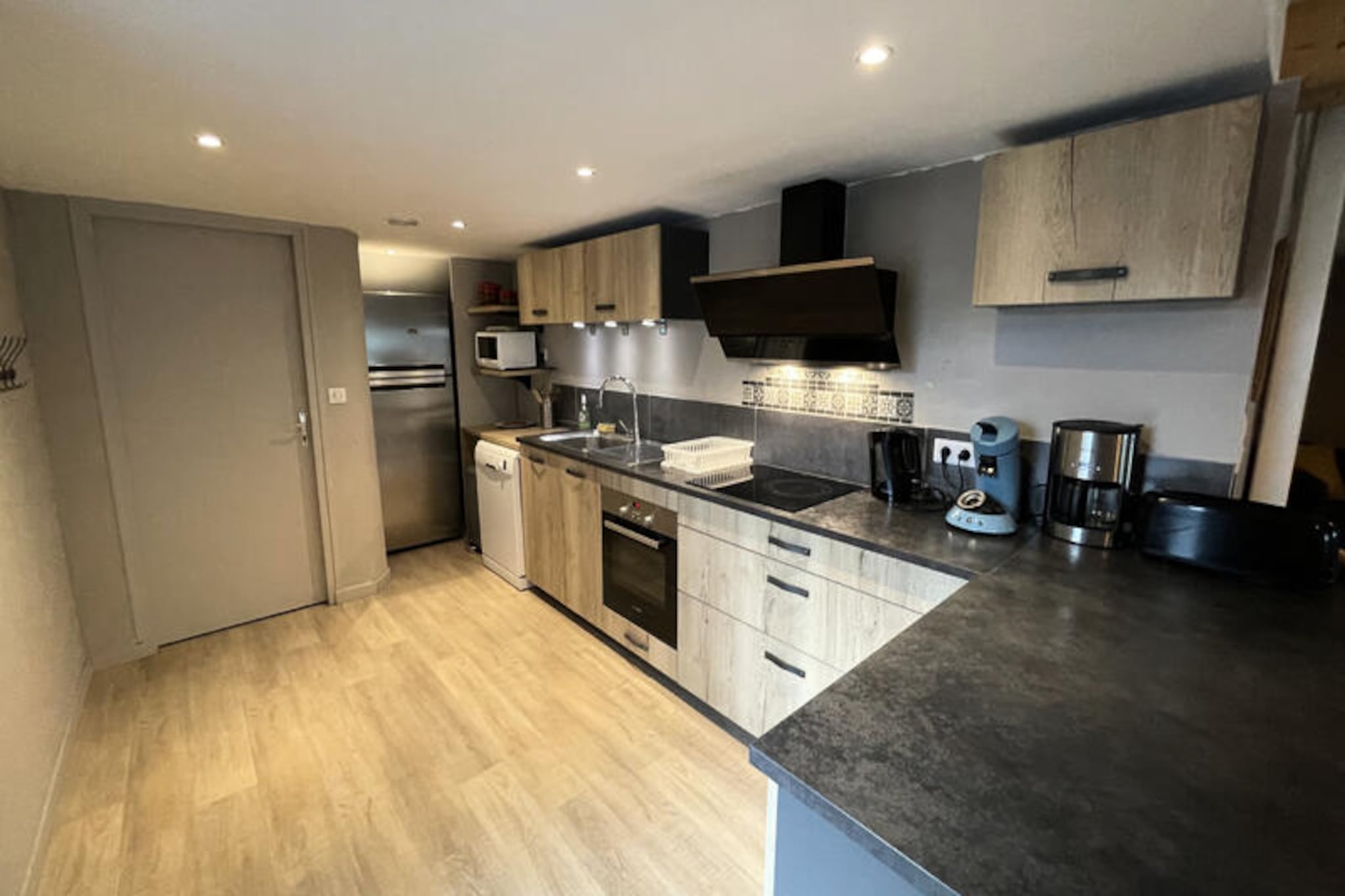 Appartements à Albepierre Bredons-Untagged