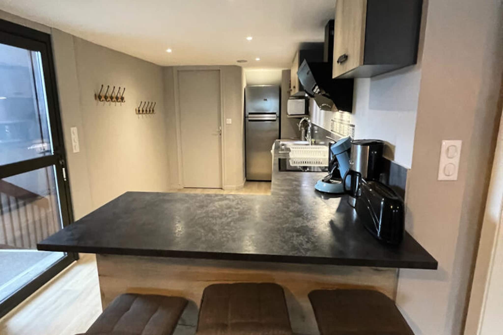 Appartements à Albepierre Bredons-Untagged