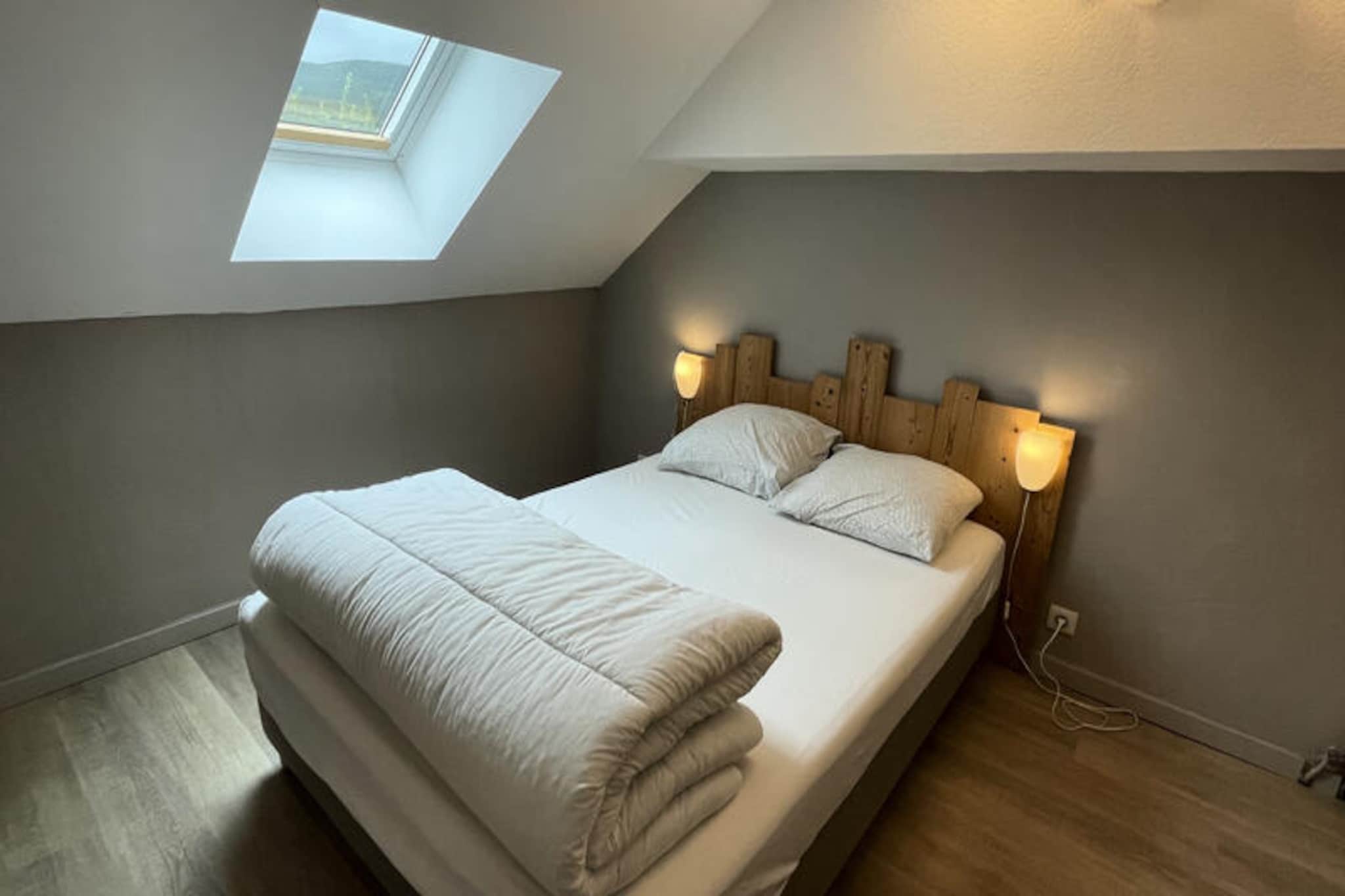 Appartements à Albepierre Bredons-Untagged