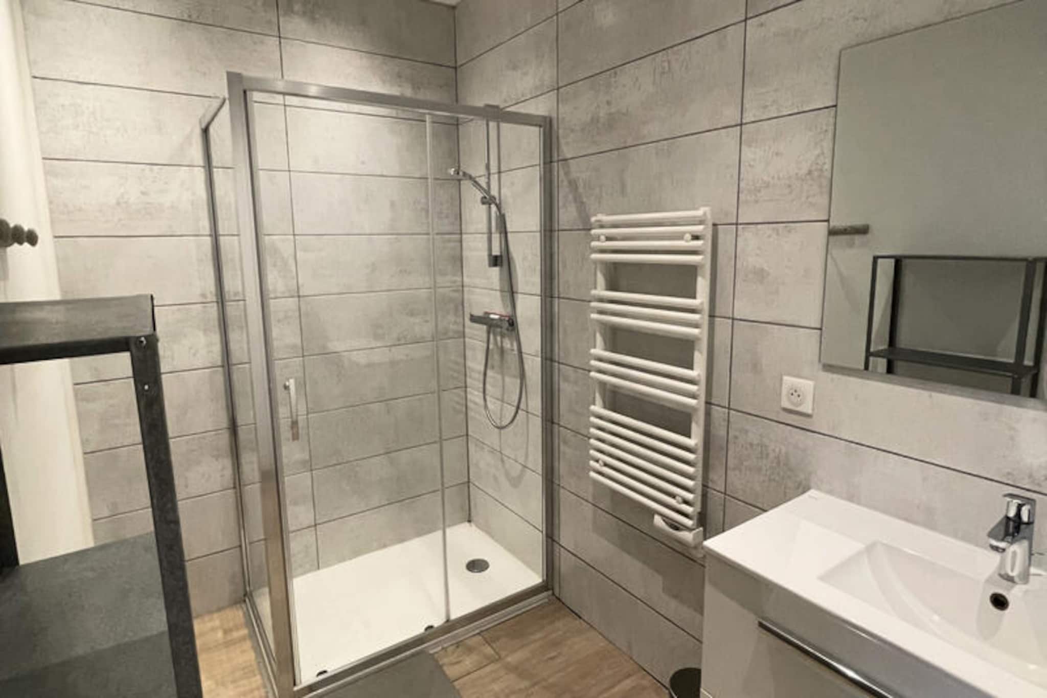 Appartements à Albepierre Bredons-Untagged