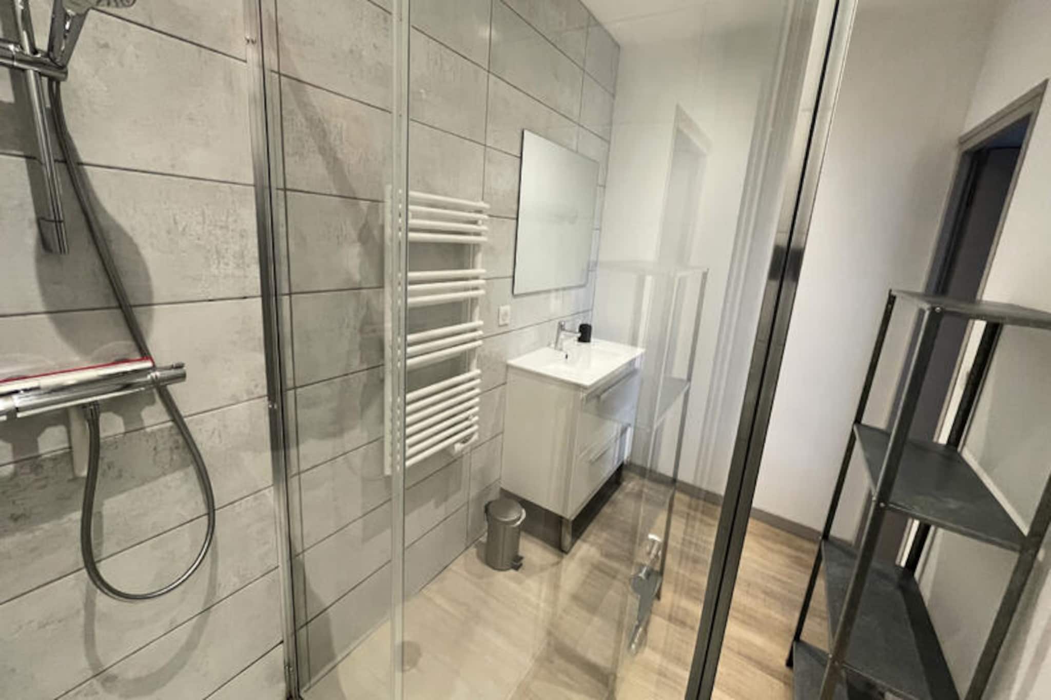 Appartements à Albepierre Bredons-Untagged