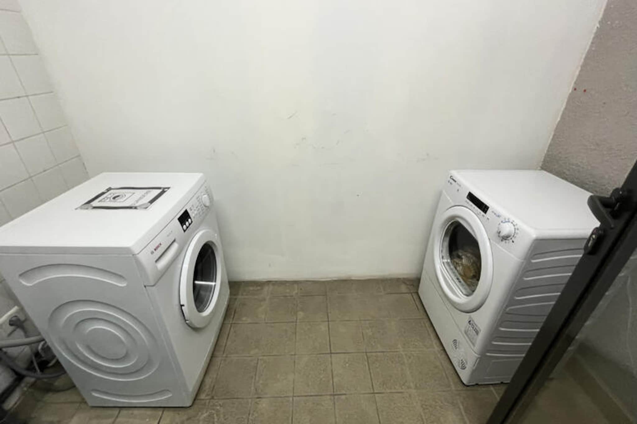 Mobil Home - Bungalow - Cottage à Albepierre Bredons-Untagged