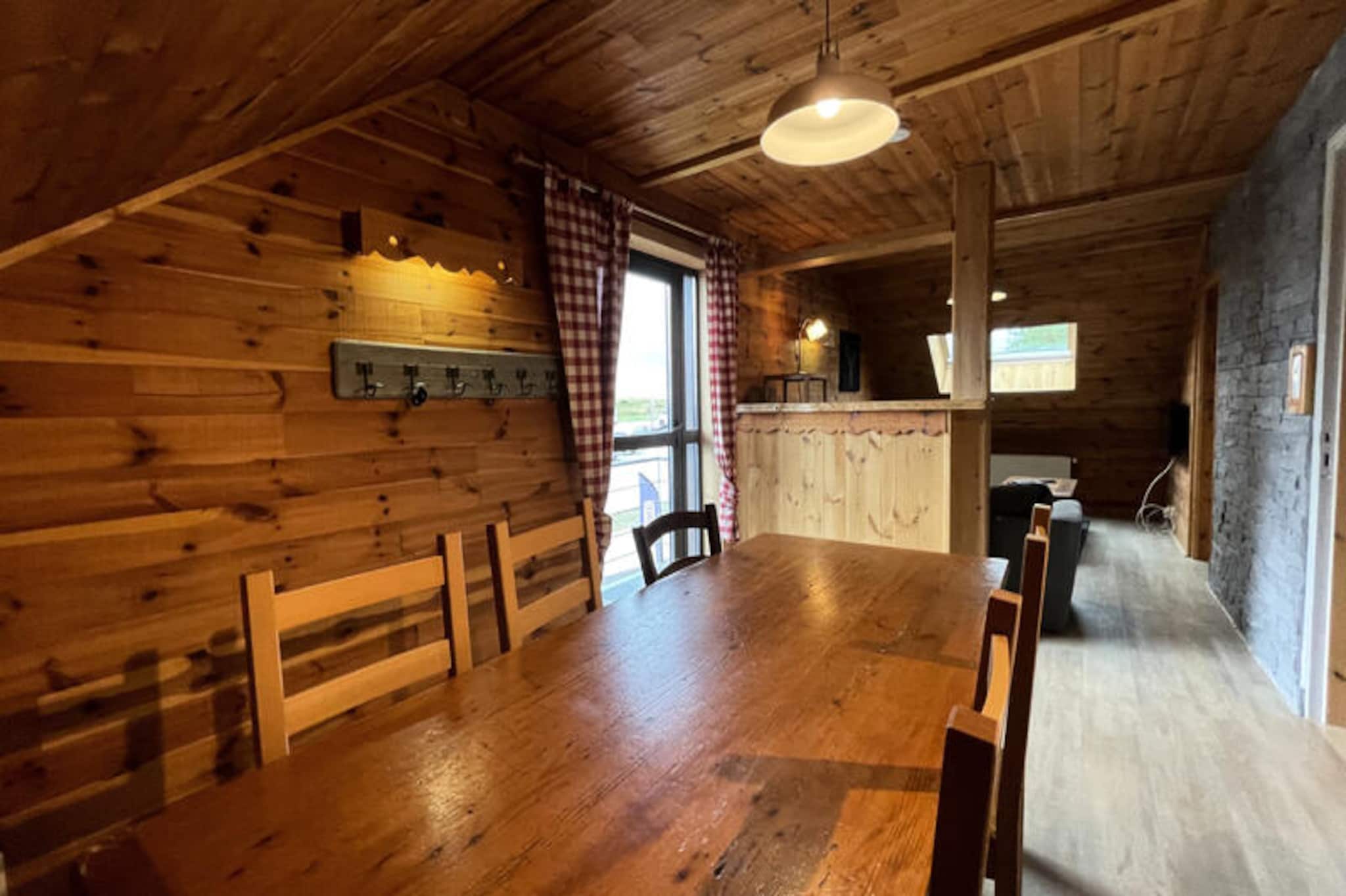 Appartements à Albepierre Bredons-Untagged