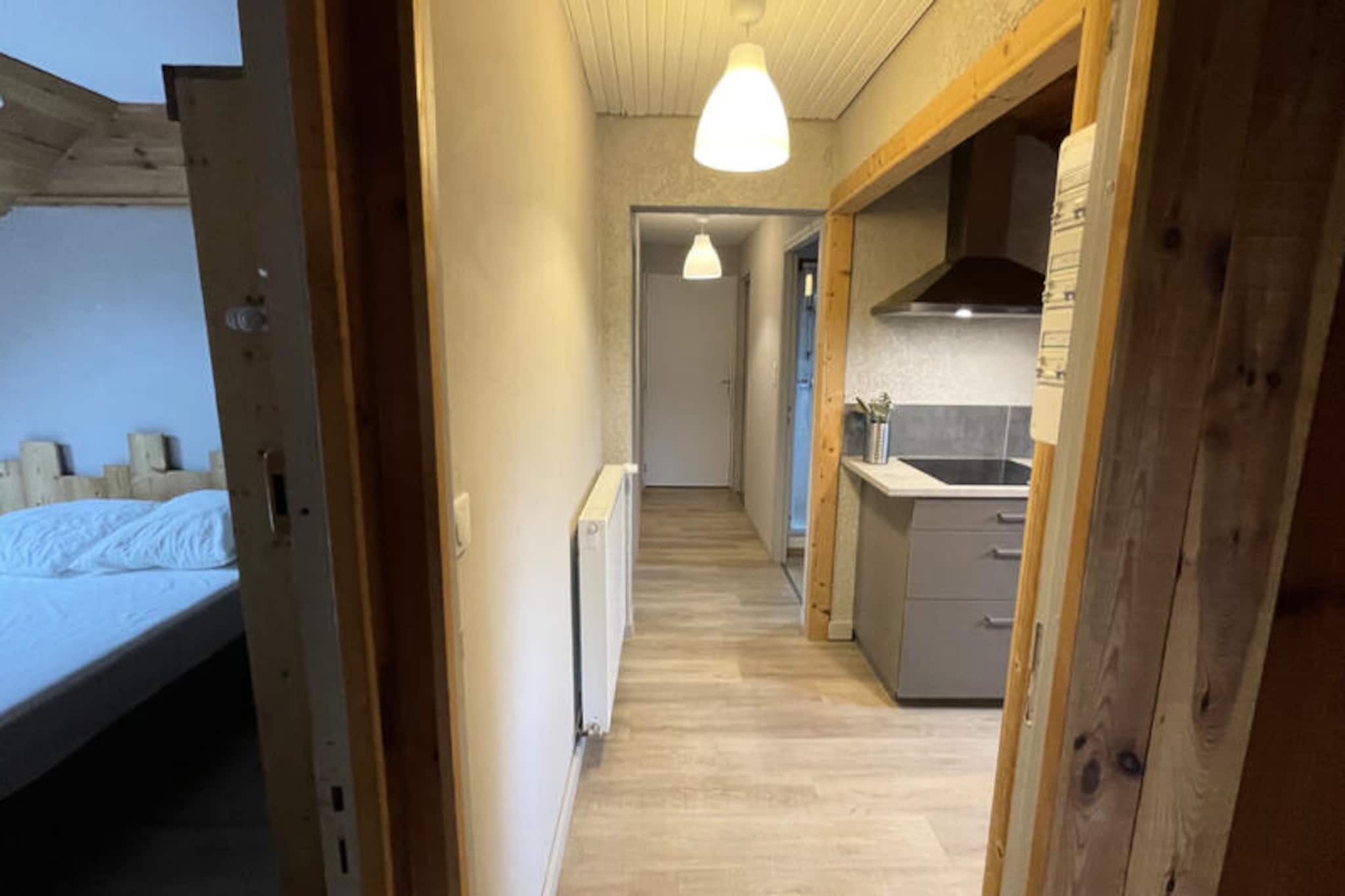 Appartements à Albepierre Bredons-Untagged