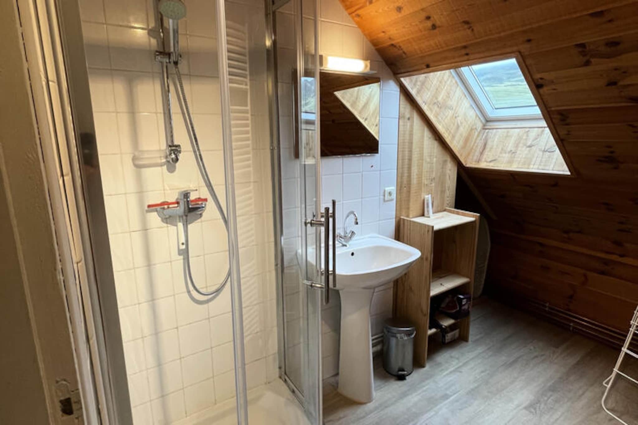 Appartements à Albepierre Bredons-Untagged