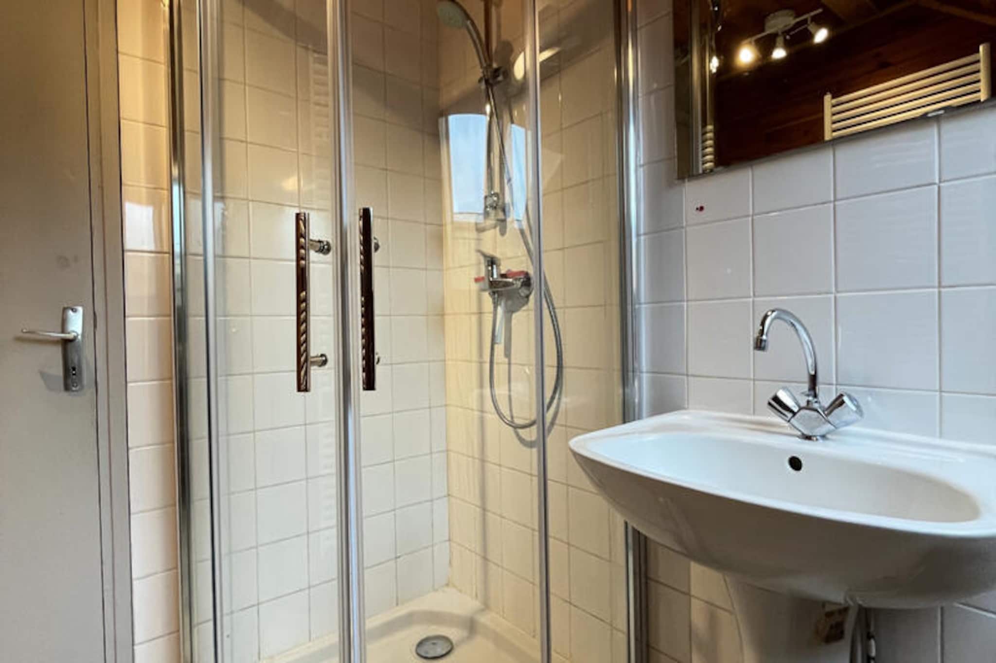 Appartements à Albepierre Bredons-Untagged