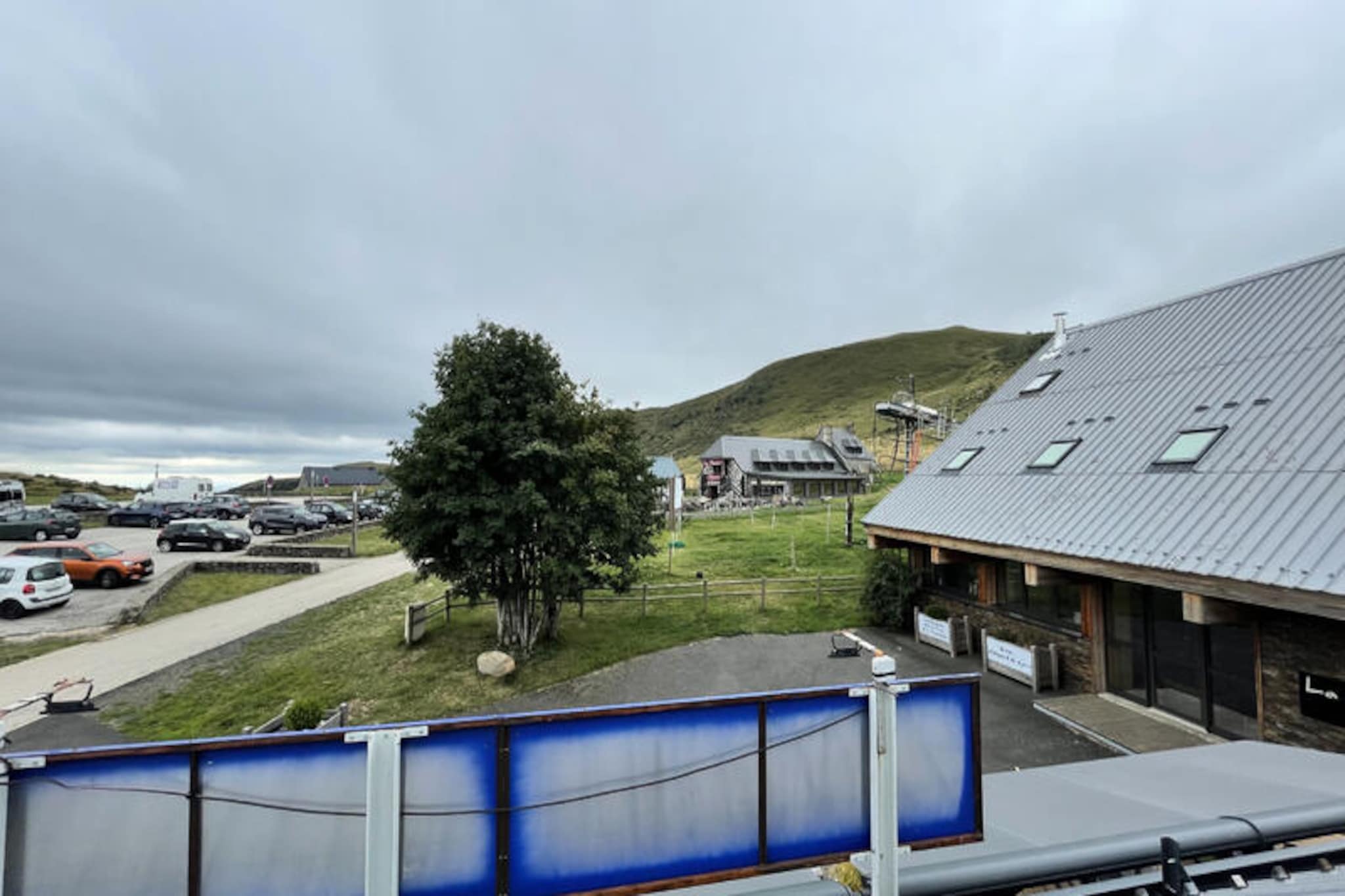 Appartements à Albepierre Bredons-Untagged