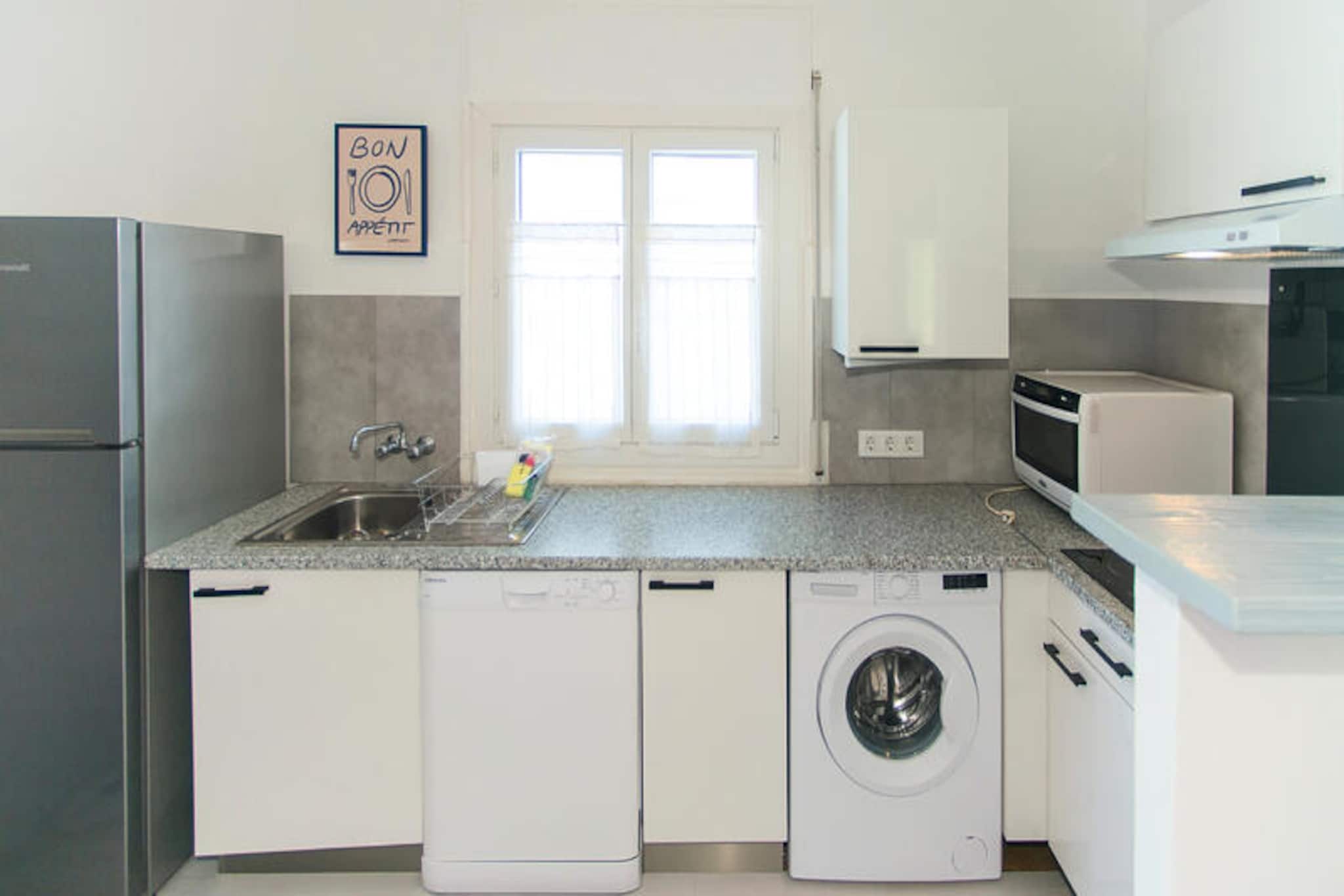 Maison à Roses-Niet-getagd