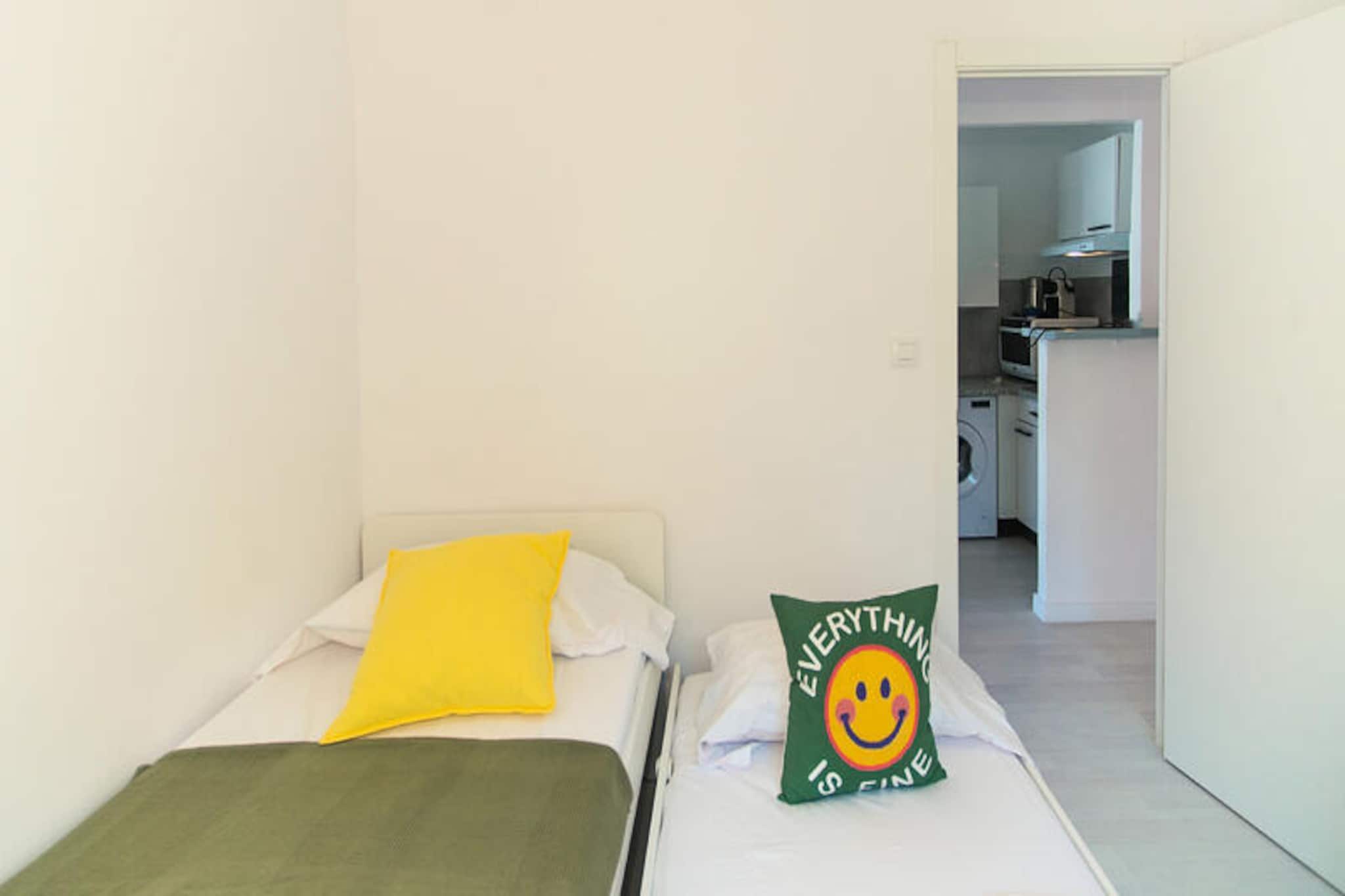 Maison à Roses-Niet-getagd