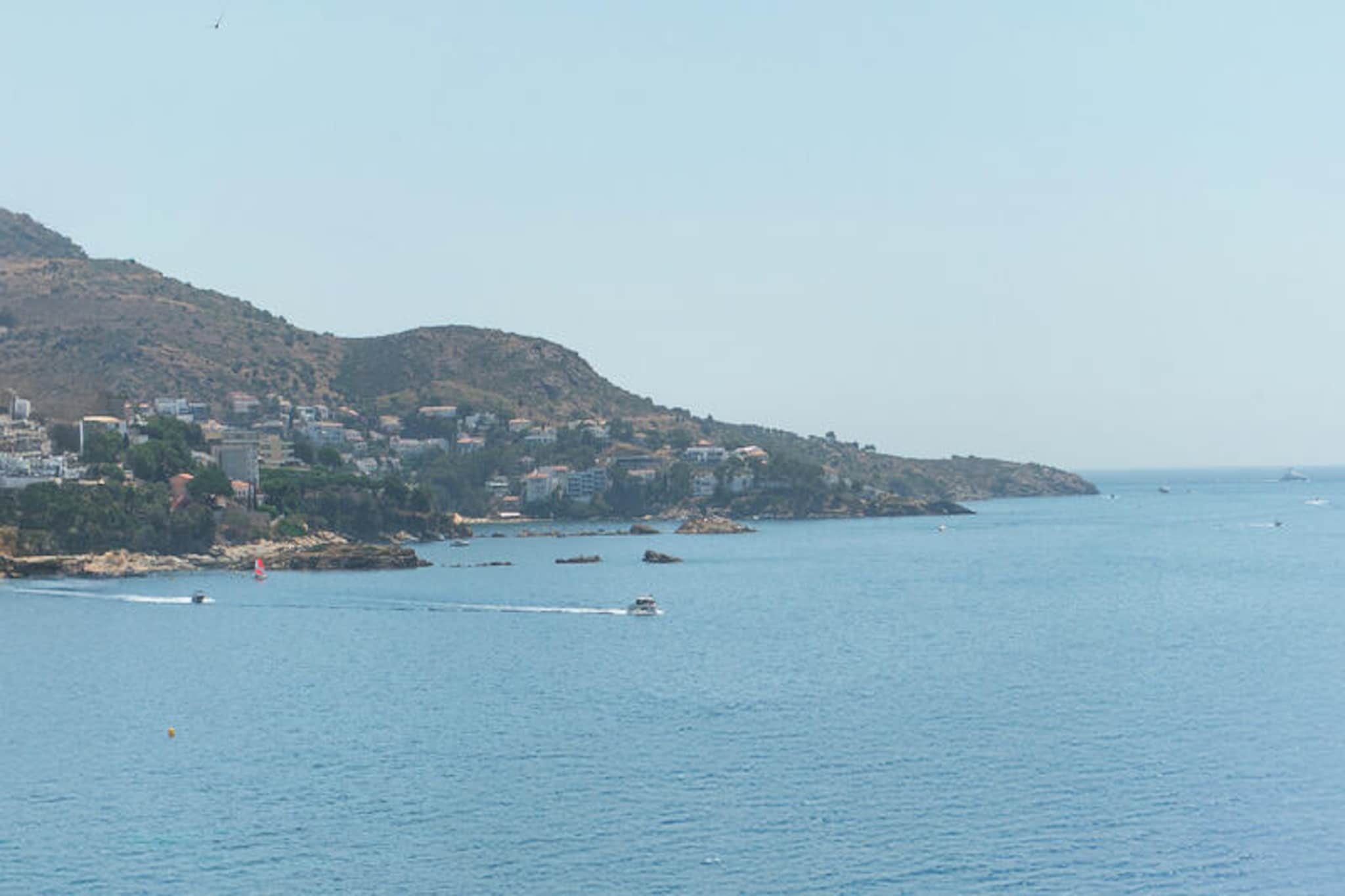 Maison à Roses-Niet-getagd