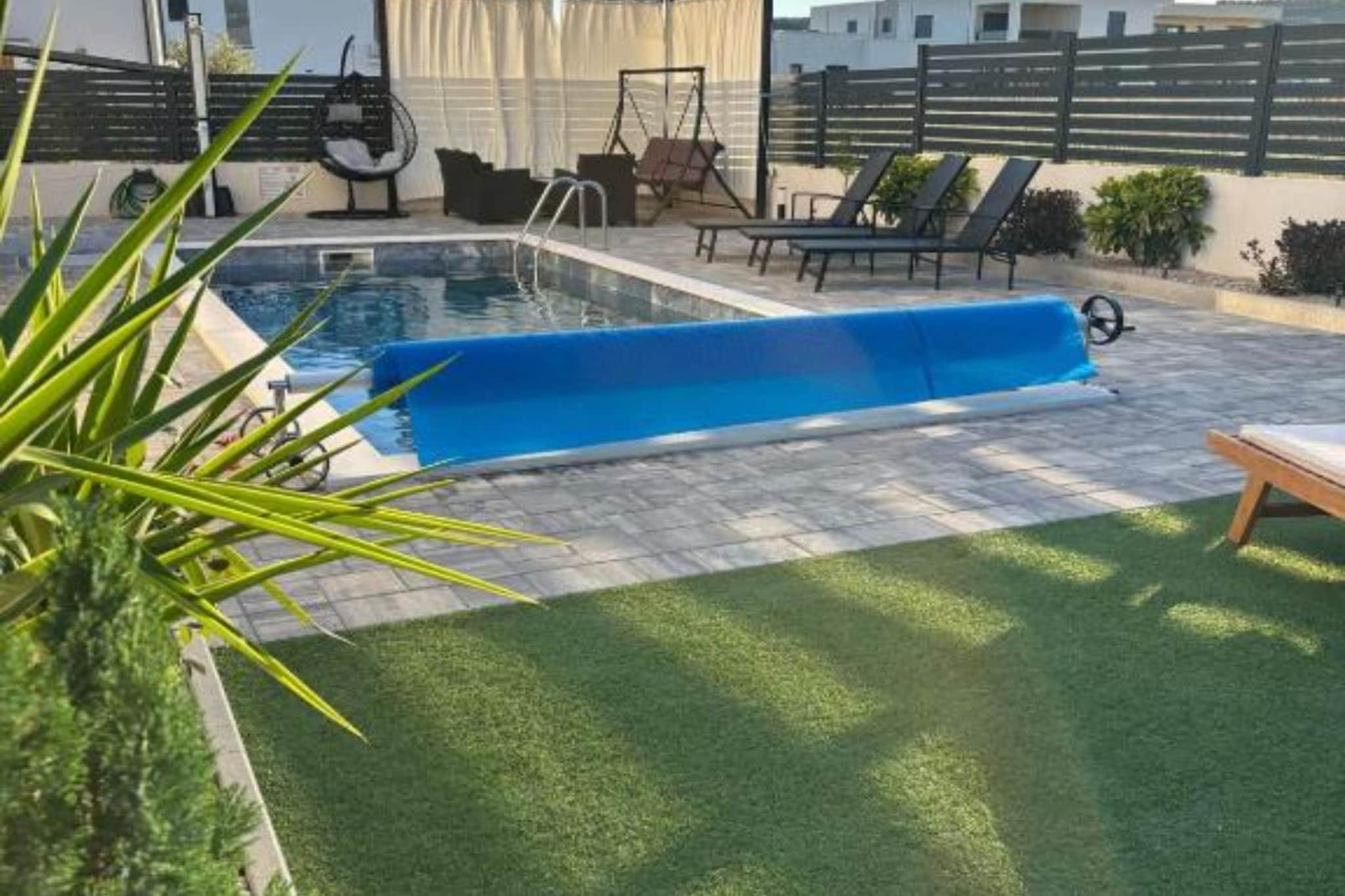 Villa With Pool-Zwembad