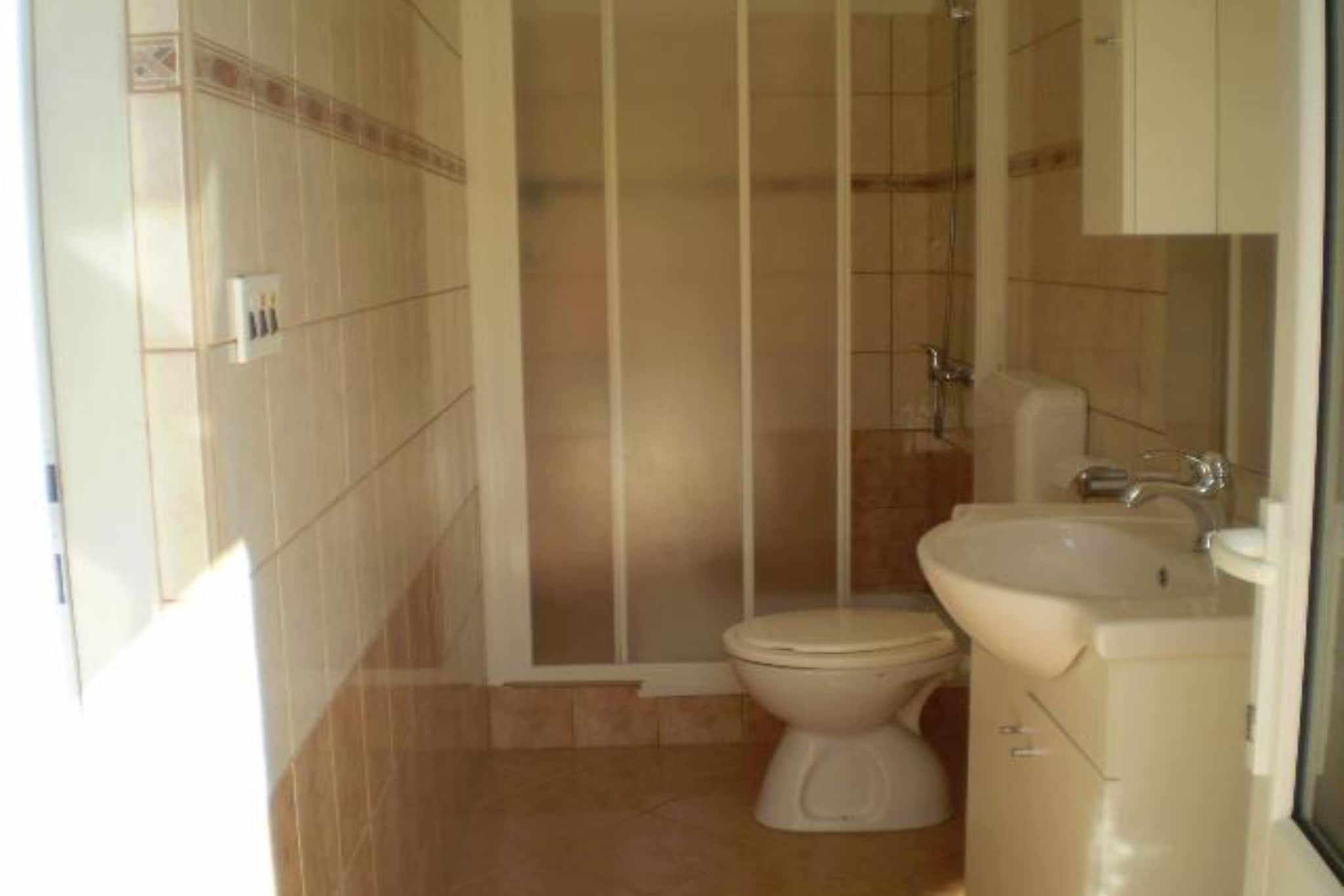 One Bedroom Apartment A3-Bathroom