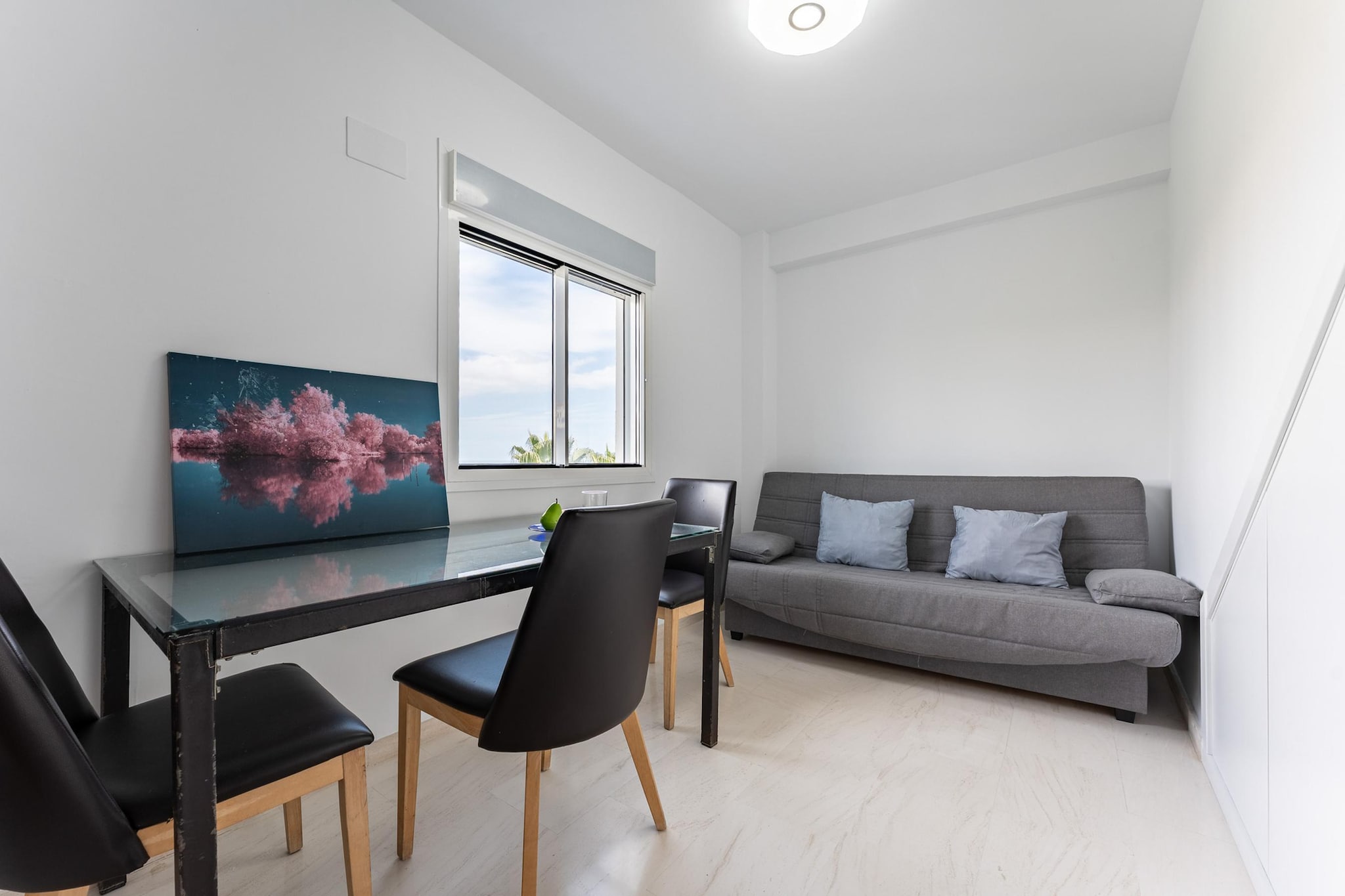 CT 376 - Faro's Calypso Duplex Penthouse - Walking distance to Beach-Living room