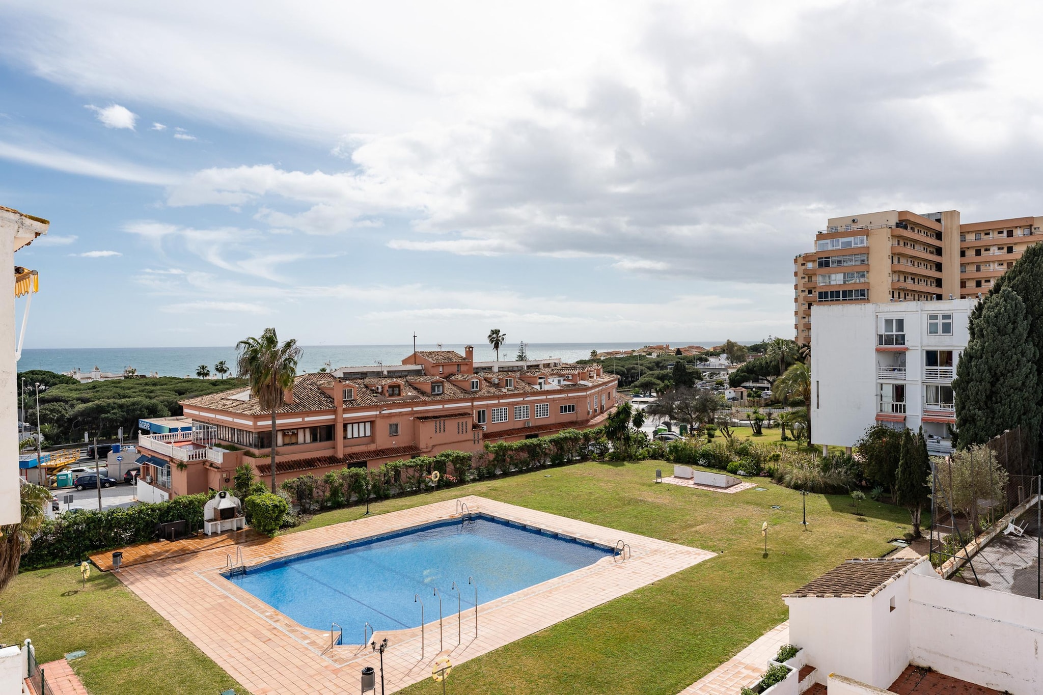 CT 376 - Faro's Calypso Duplex Penthouse - Walking distance to Beach-Swimming pool