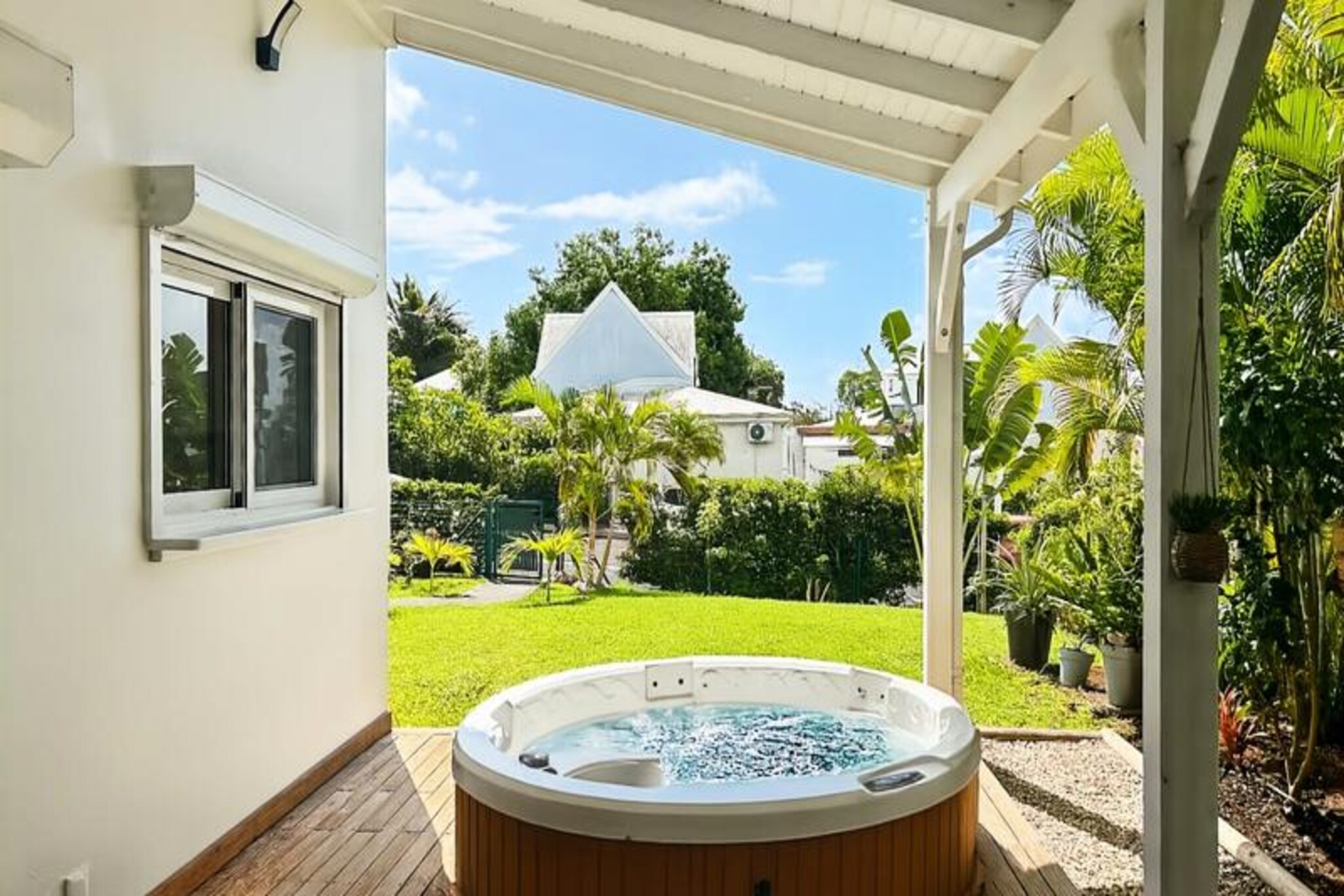 Villa in Sainte-Anne with Private Jacuzzi