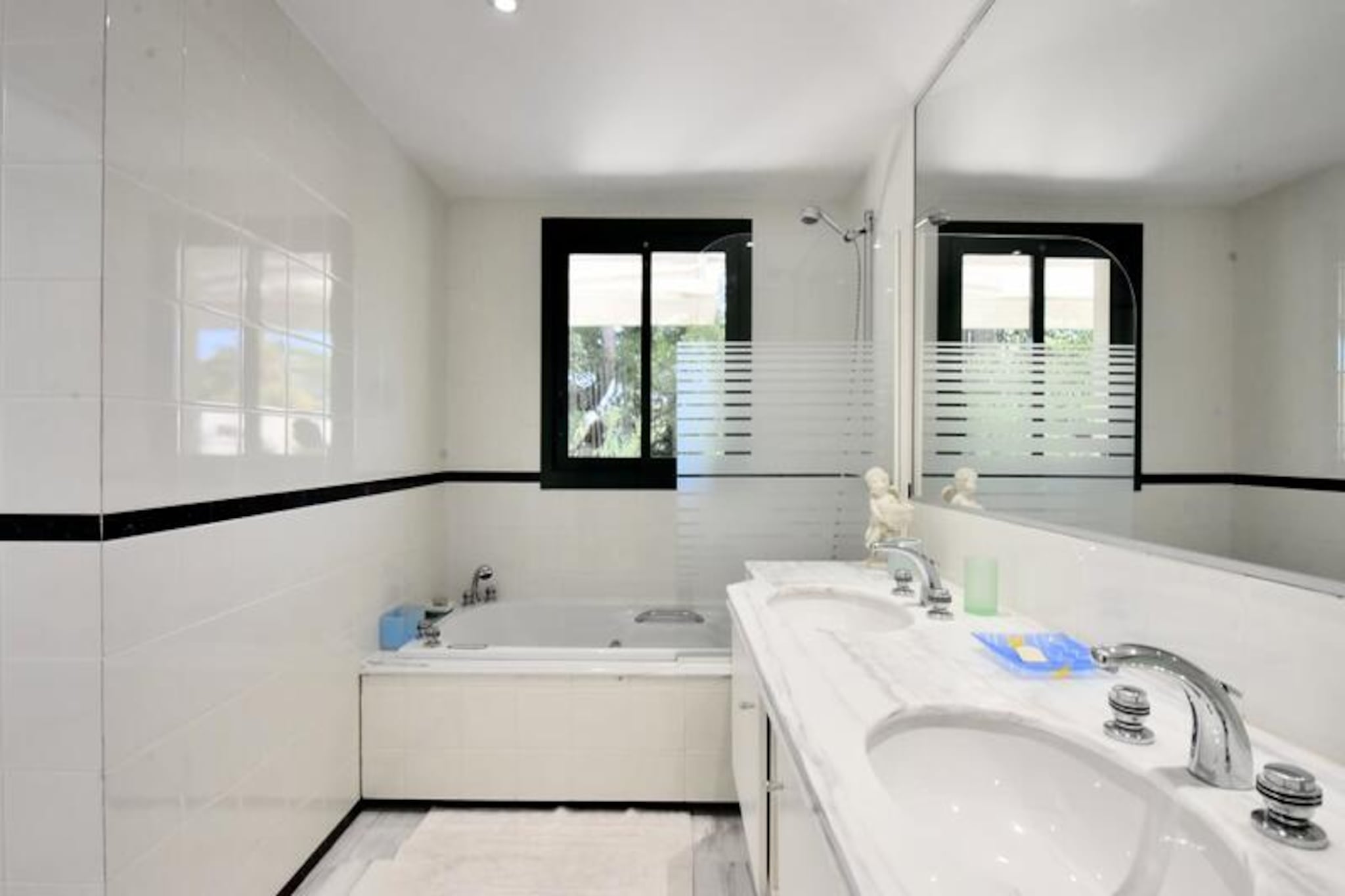 Résidence 4p Avec Grande Terrasse Et Piscine-Untagged