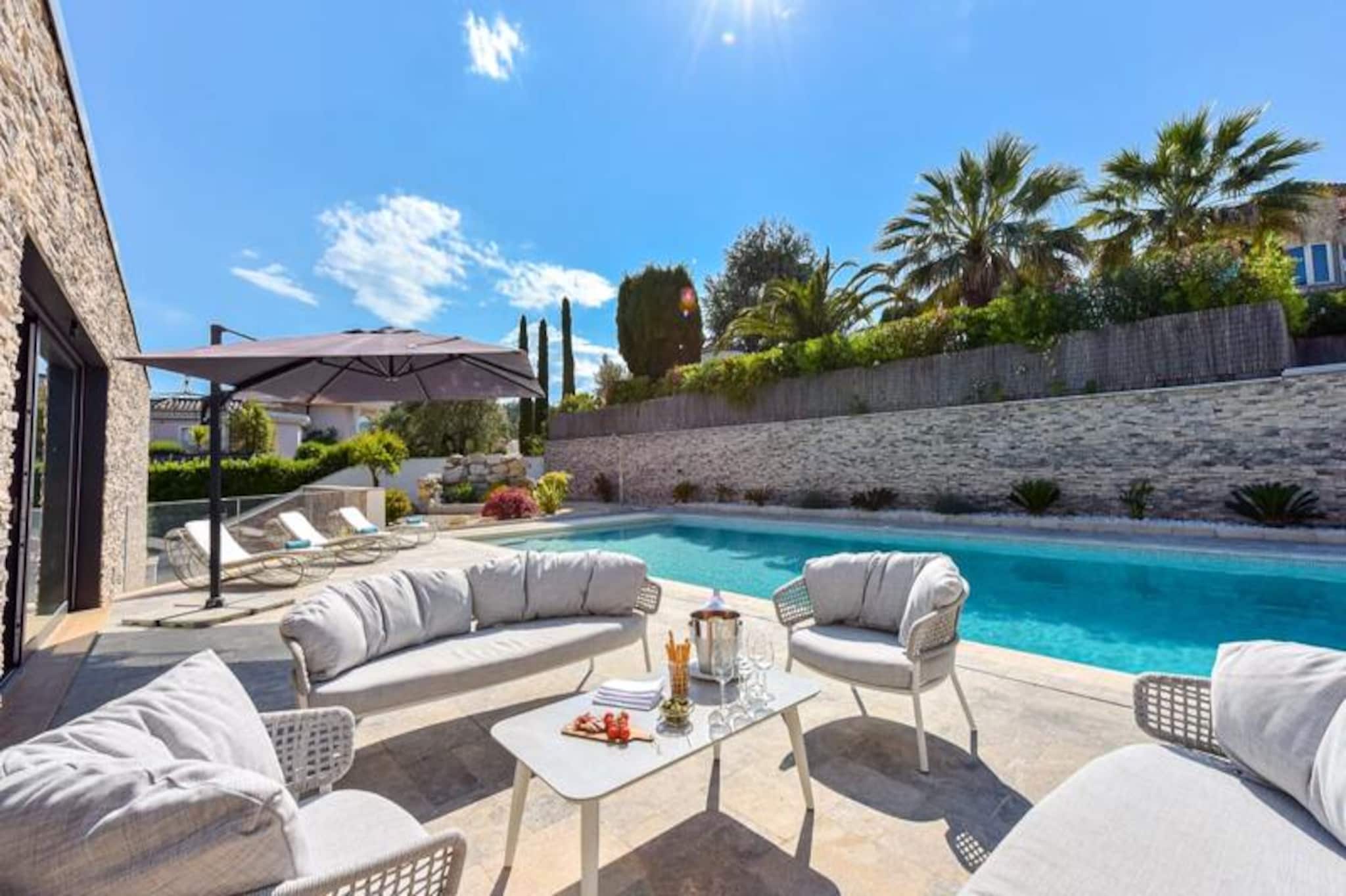 Résidence Villa D’architecte Avec Piscine Chauffée Pour 10 !