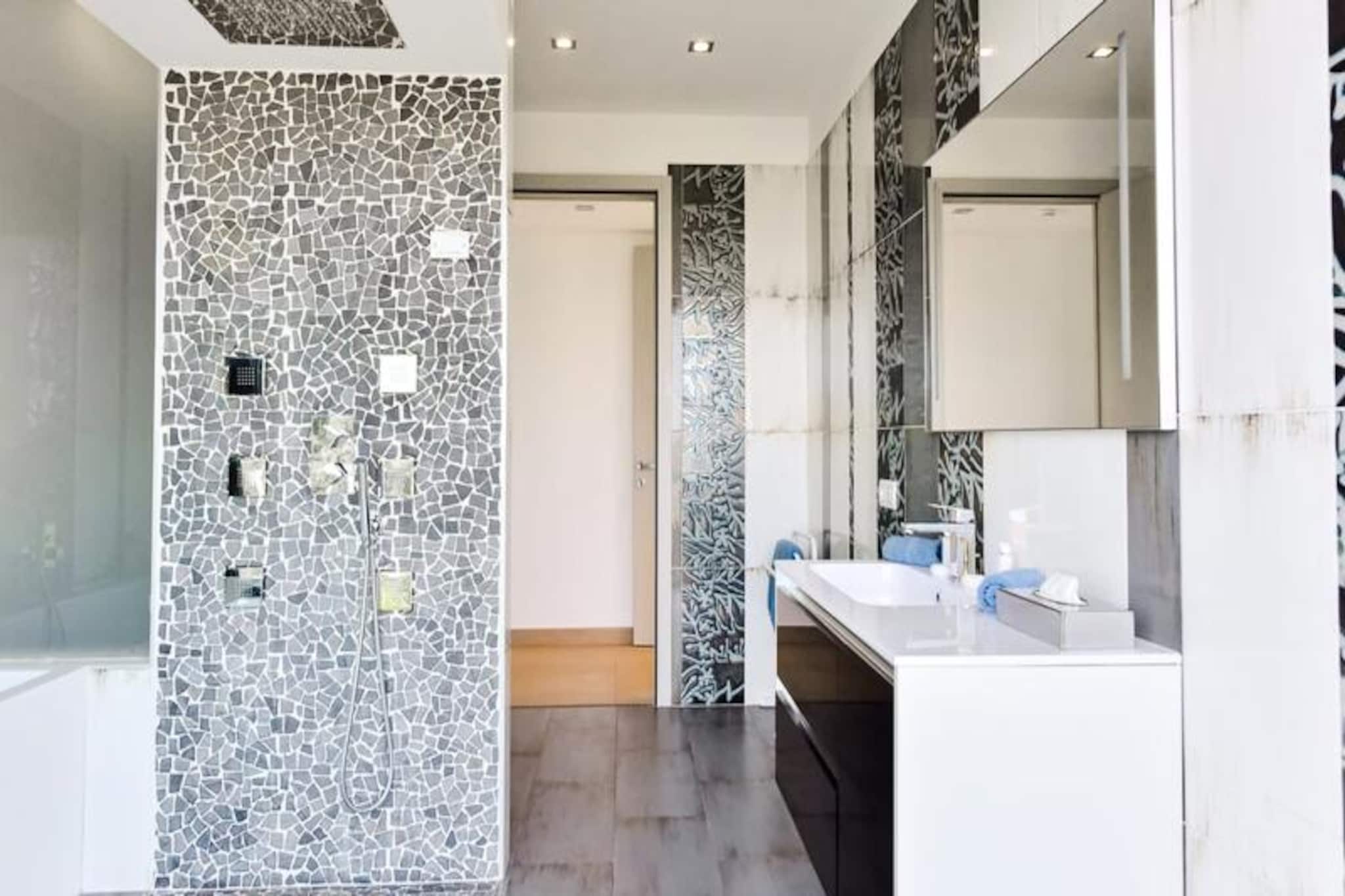 Résidence Villa D’architecte Avec Piscine Chauffée Pour 10 !-Untagged