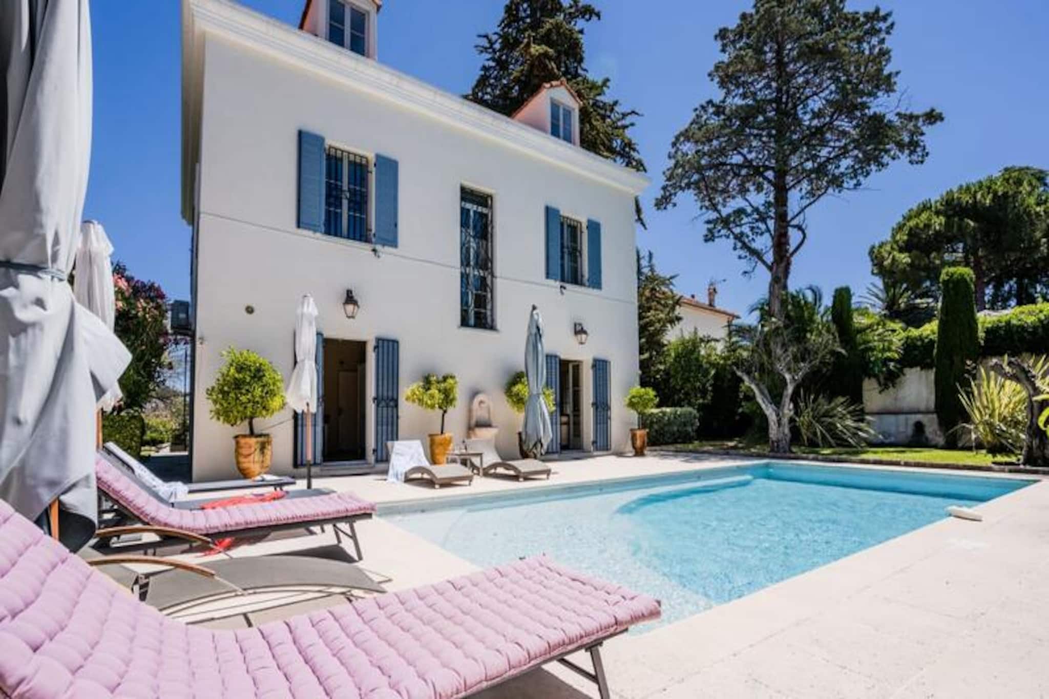Résidence Rare ! Villa 7p Cap D’antibes, à Pied Des Plages