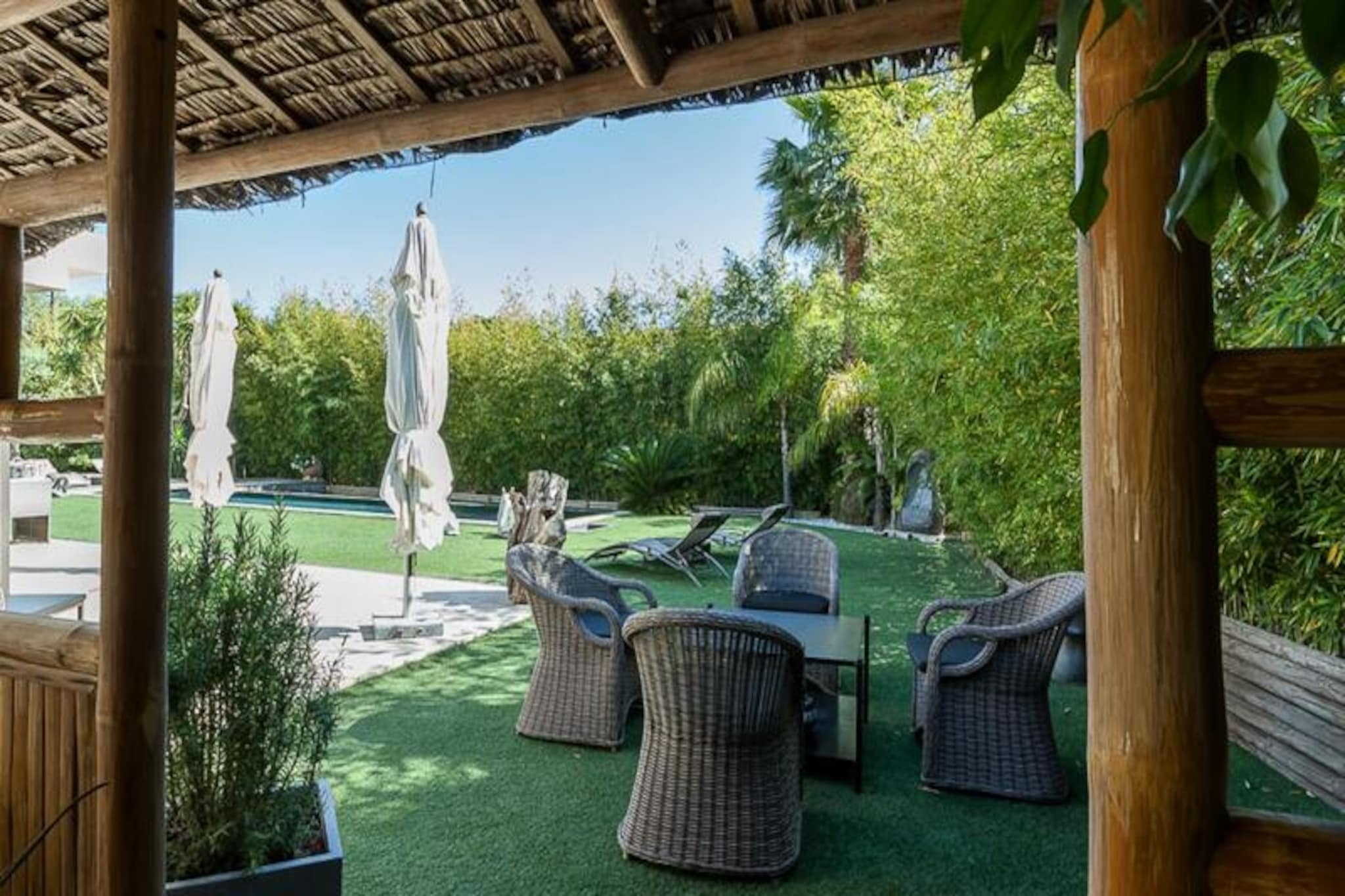Villa in Juan-les-Pins with Pool & Jacuzzi