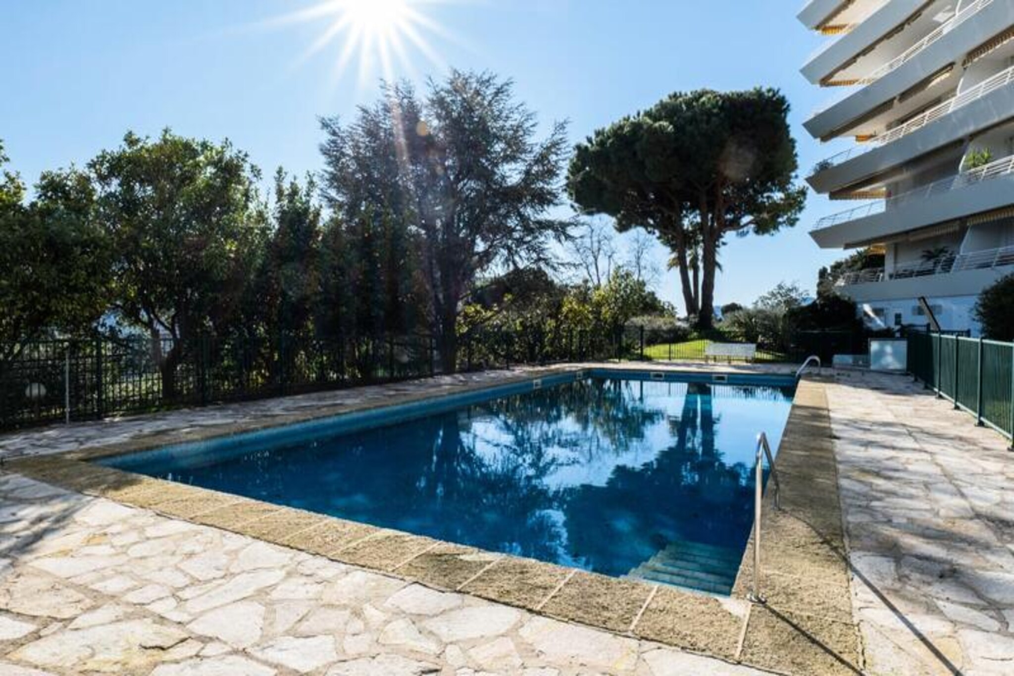 Résidence 4p De 96m² Sur Les Hauteurs De Cannes-Nicht zugeordnet