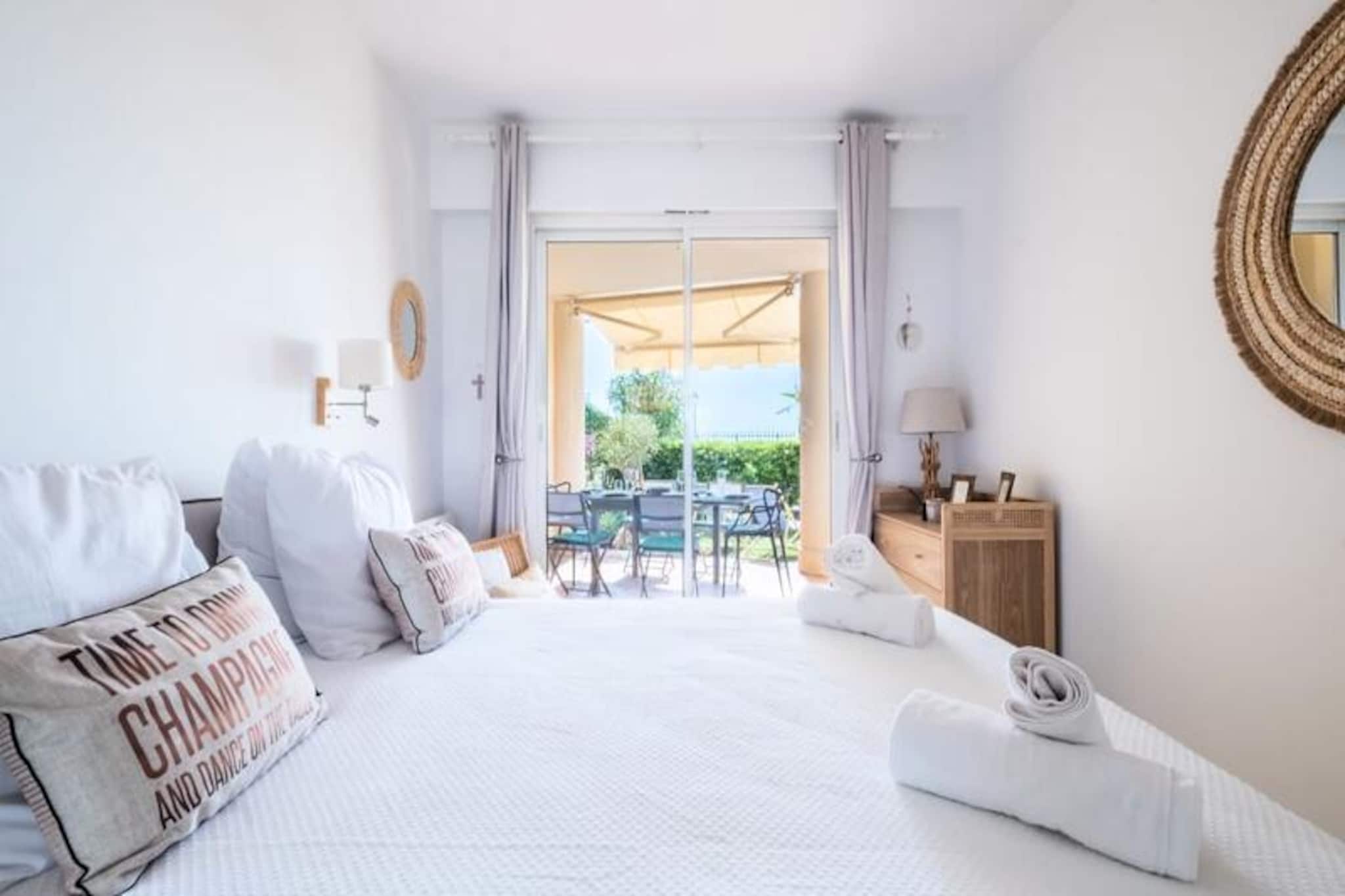 Résidence Rare ! Superbe 3 Pièces Avec Jardin Face à La Mer-Niet-getagd