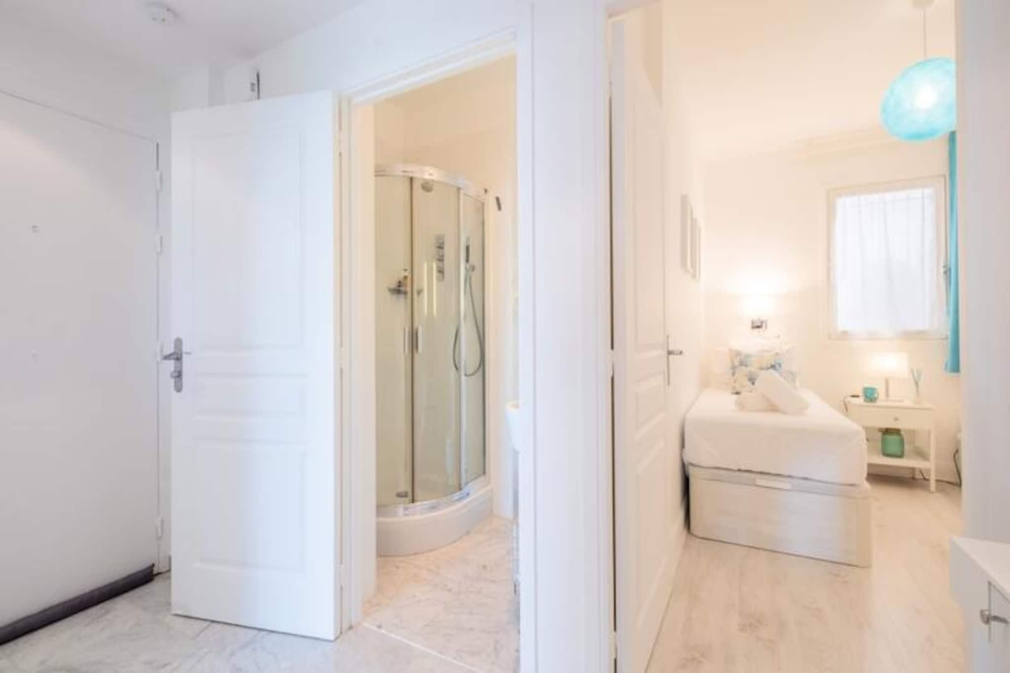 Résidence Rare ! Superbe 3 Pièces Avec Jardin Face à La Mer-Niet-getagd