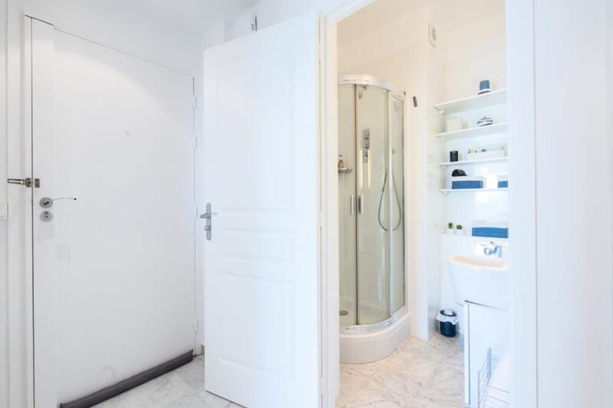 Résidence Rare ! Superbe 3 Pièces Avec Jardin Face à La Mer-Niet-getagd