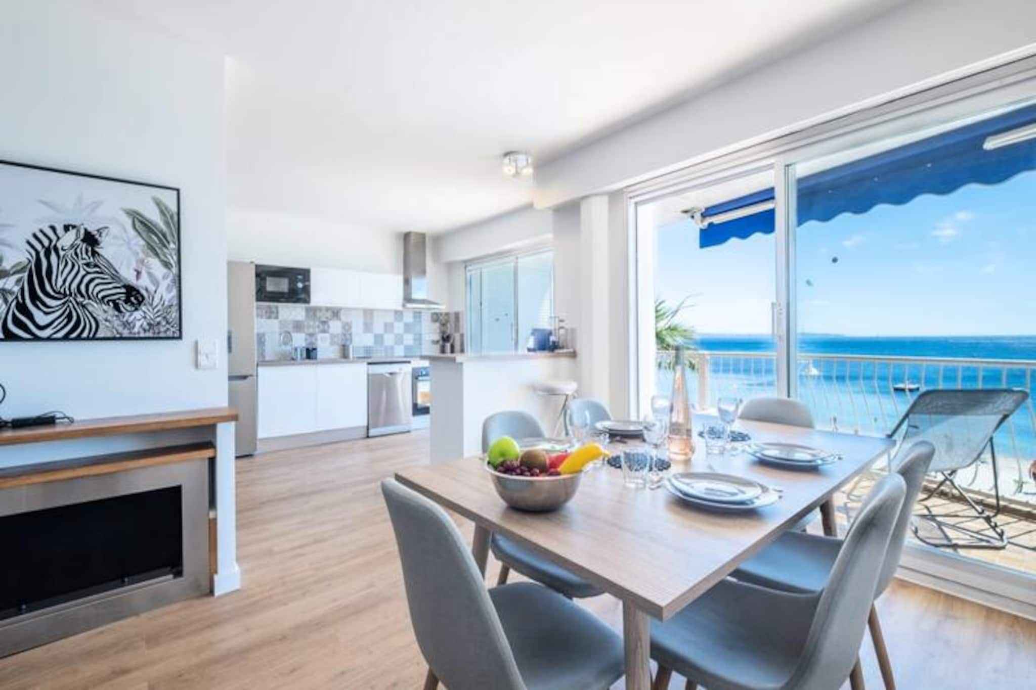 Apartment in Cannes with Beachfront View