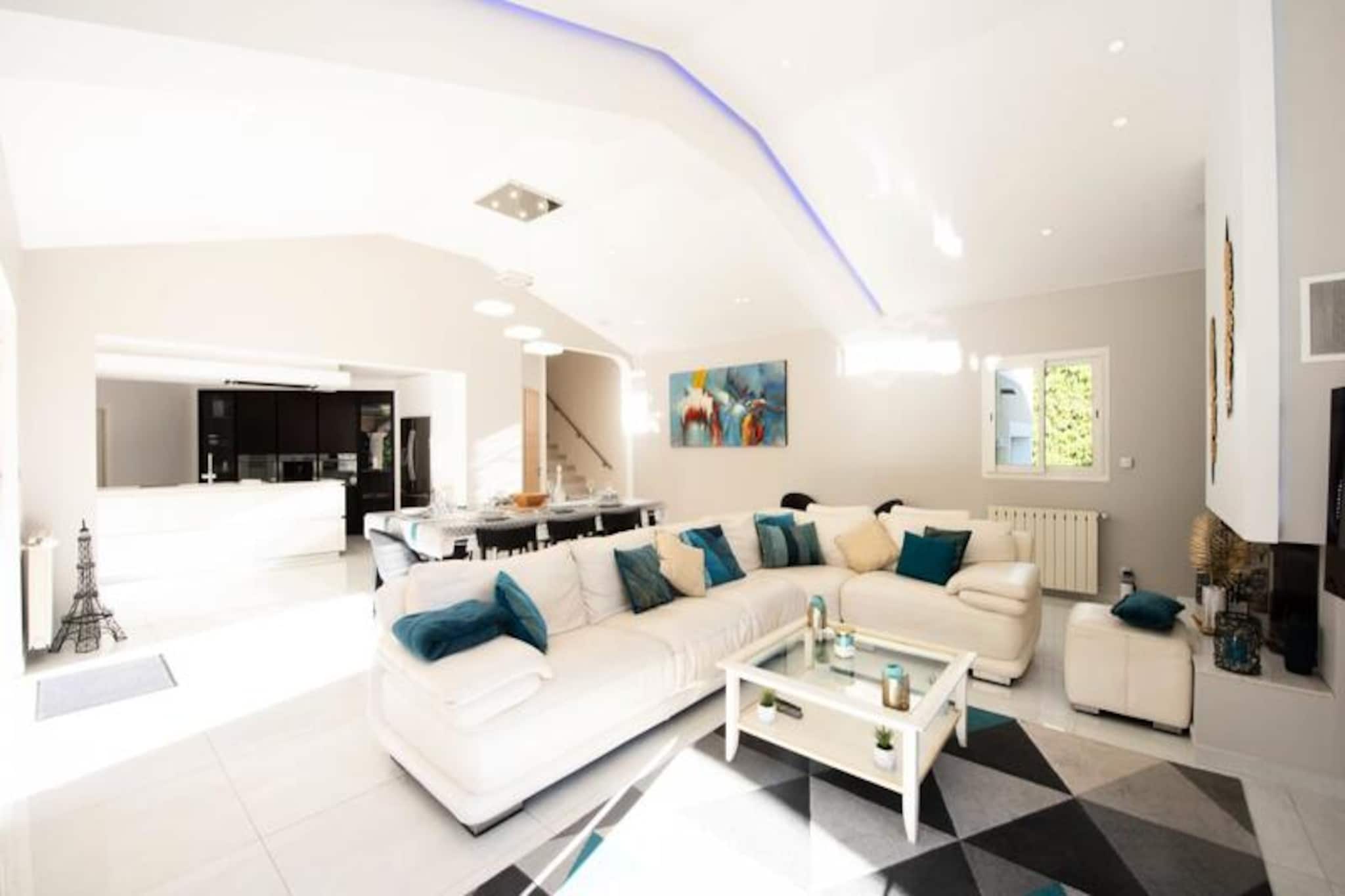 Résidence Villa 330m2, 6 Chambres, Piscine Chauffée Jacuzzi-Niet-getagd