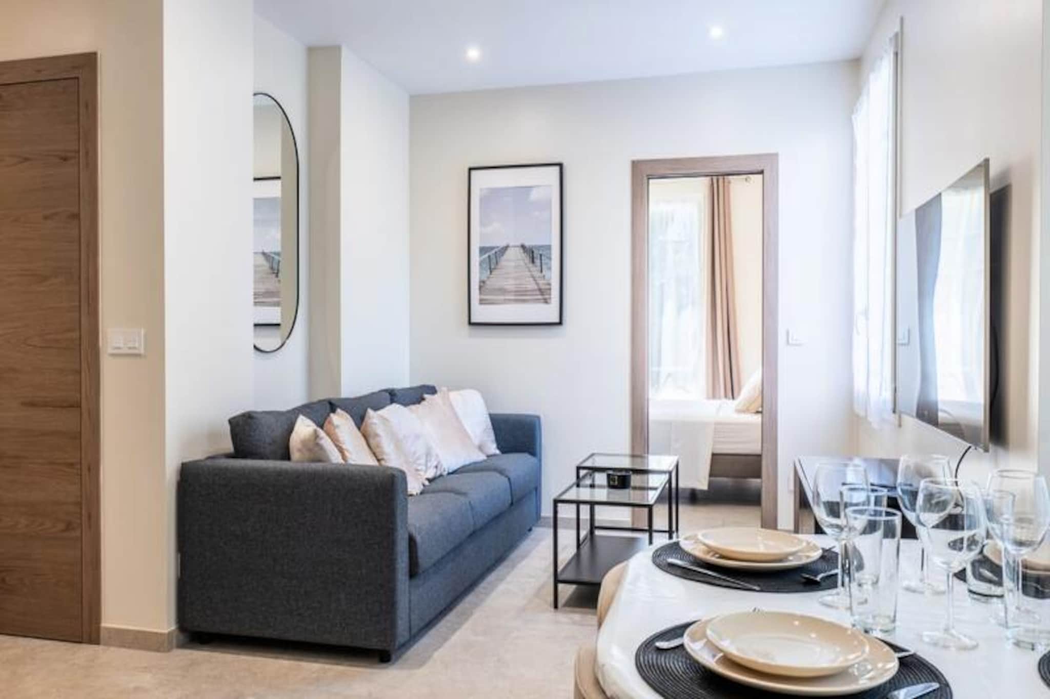 Résidence Rare ! Rez-de-jardin 10 Minutes à Pied Du Centre-Untagged