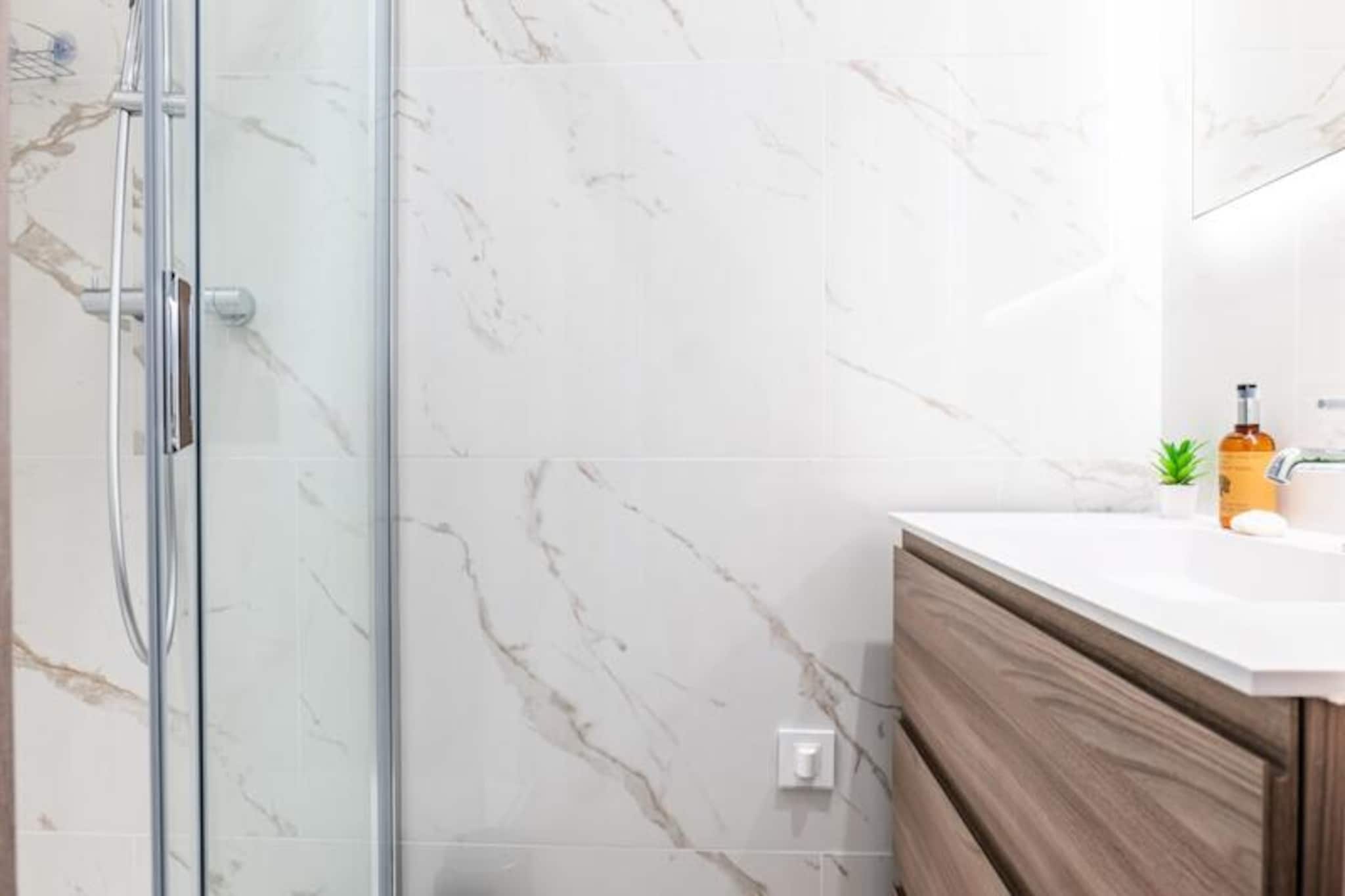 Résidence Rare ! Rez-de-jardin 10 Minutes à Pied Du Centre-Untagged