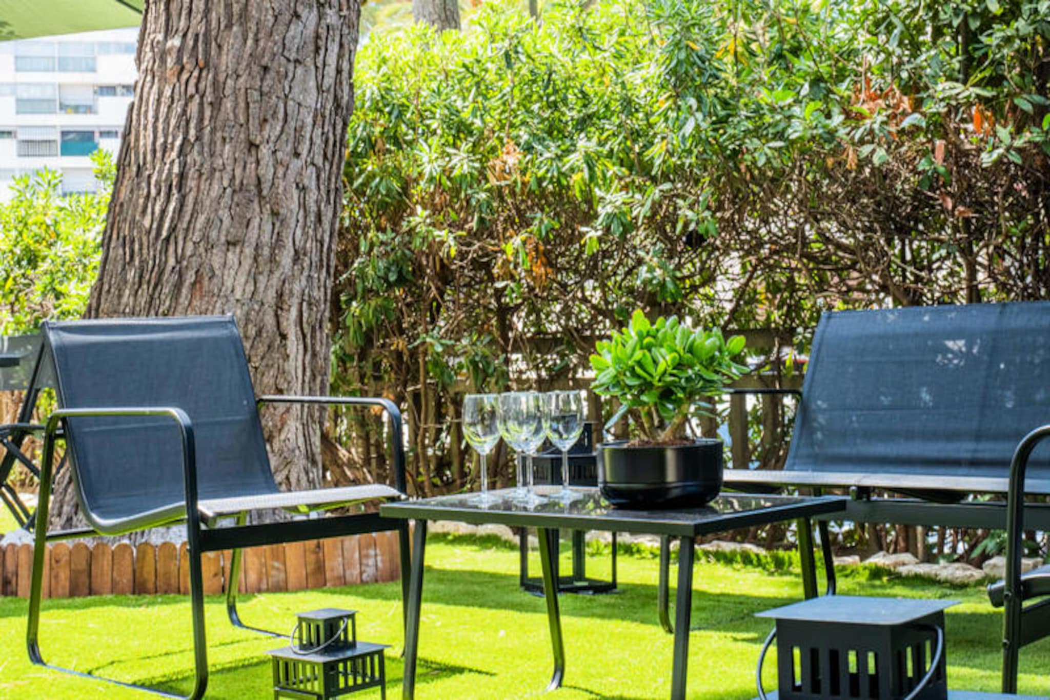 Résidence Rare ! Rez-de-jardin 10 Minutes à Pied Du Centre-Untagged