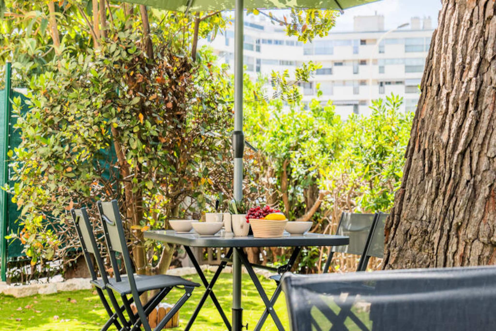 Résidence Rare ! Rez-de-jardin 10 Minutes à Pied Du Centre-Untagged