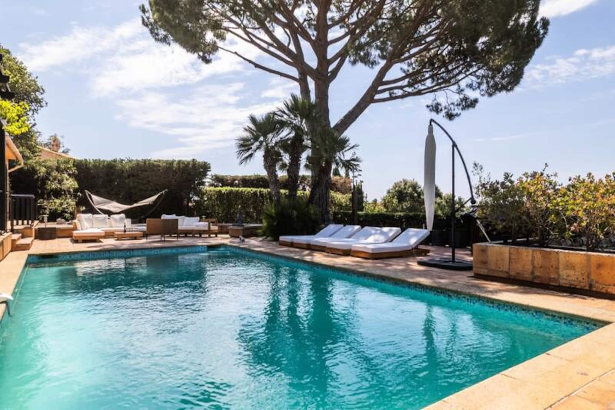 Résidence Villa 5 Chambres, Sauna, Piscine Et Vue Mer.-Non tagué