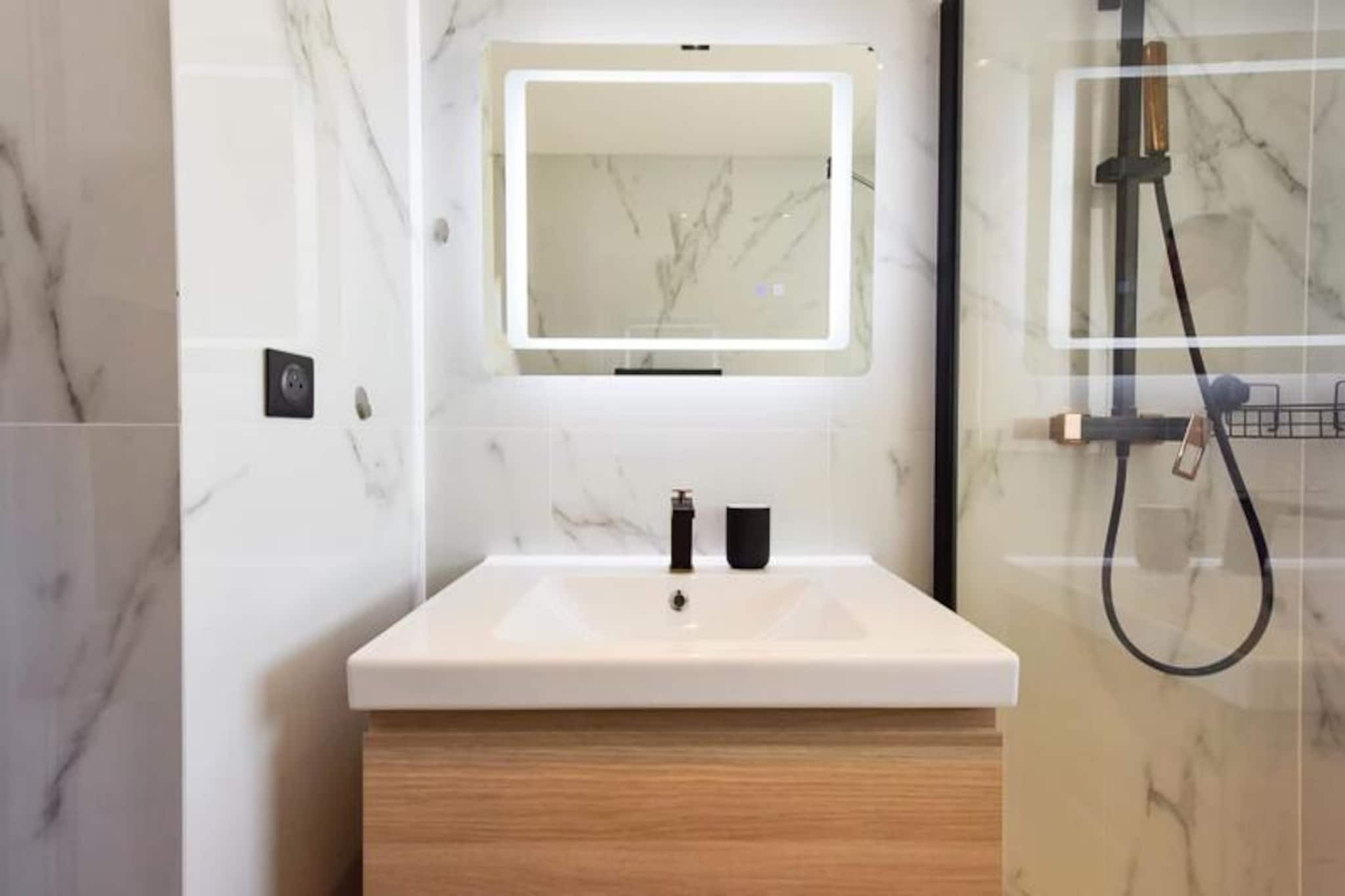 Résidence 2p Rénové, Terrasse Et Plage à Pied