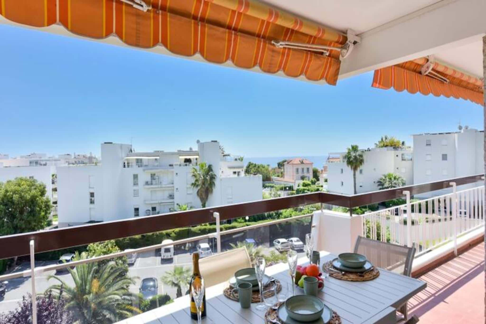 Apartment in Golfe-Juan with Sea View