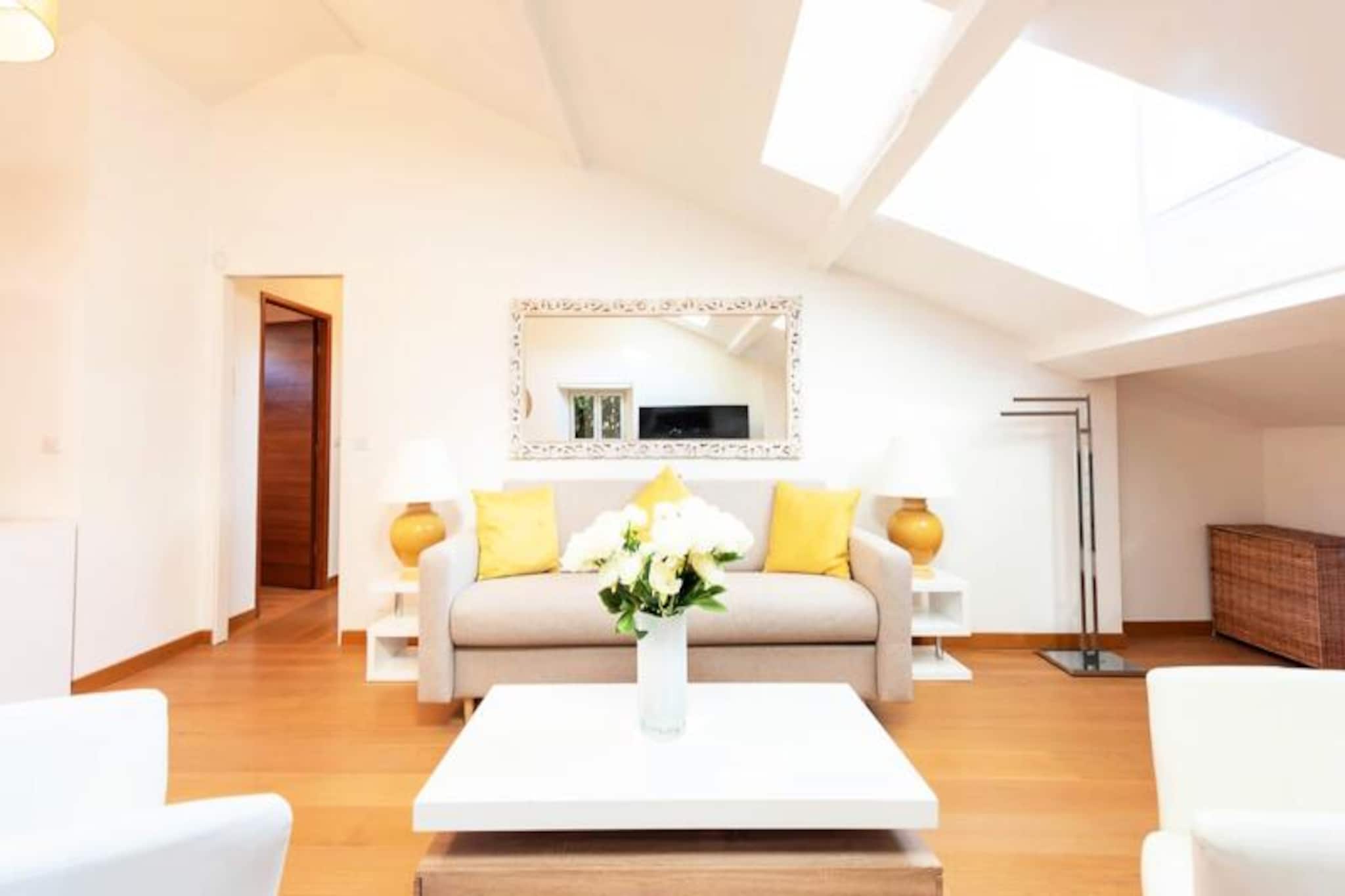 Apartment on Rue d'Antibes near Croisette