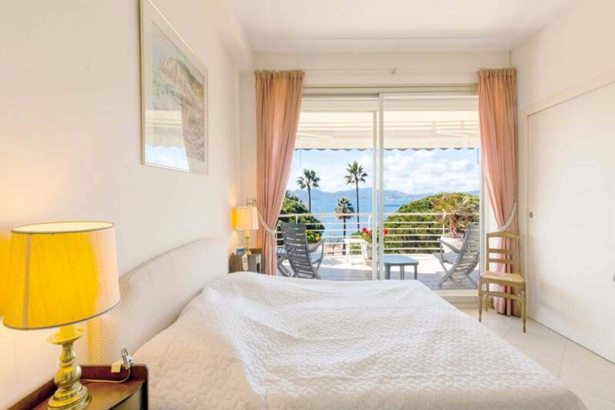 Apartment in Cannes with Sea View Terrace