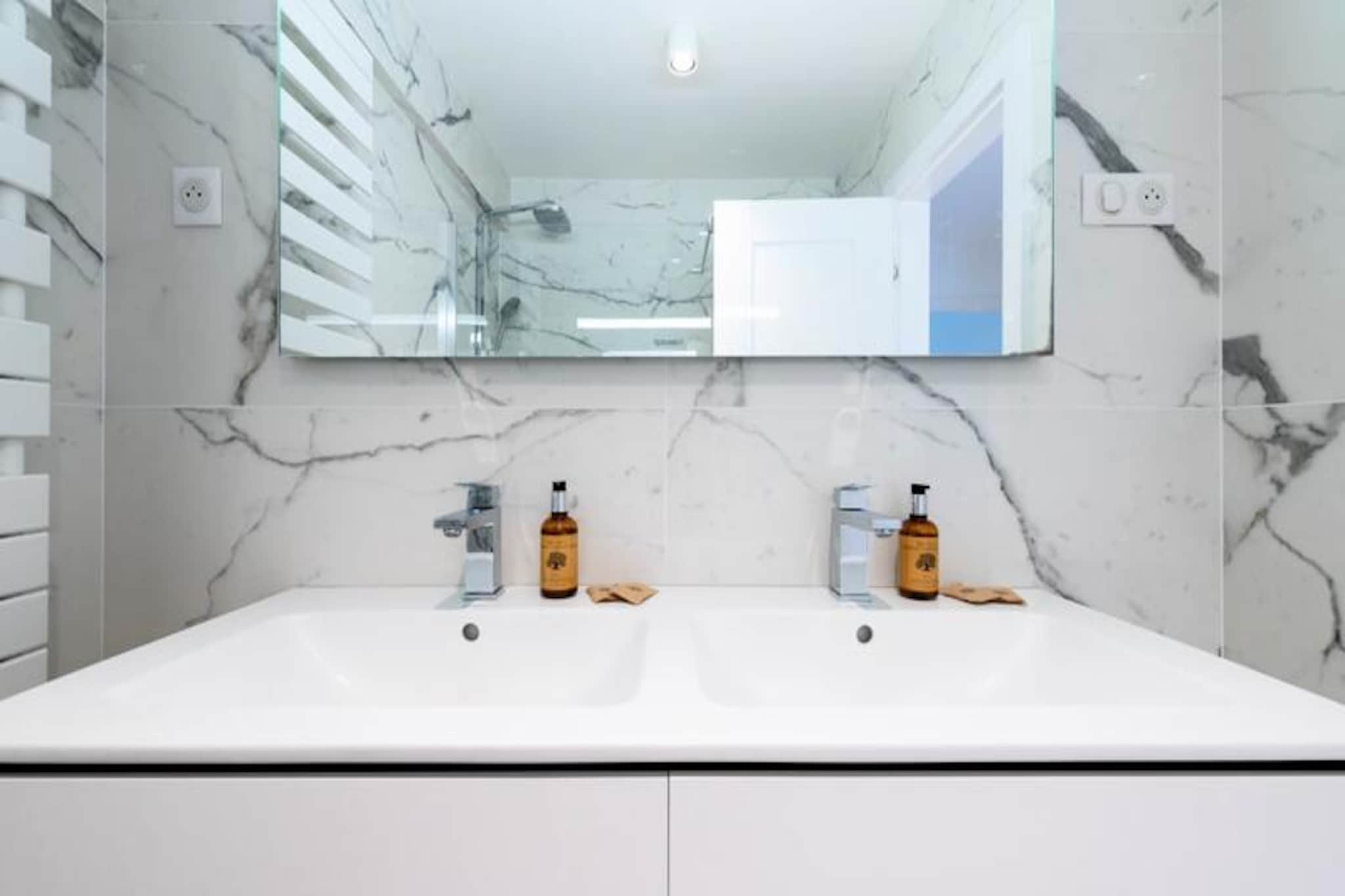 Résidence Spacieux 3p En Résidence Avec Piscine-Niet-getagd