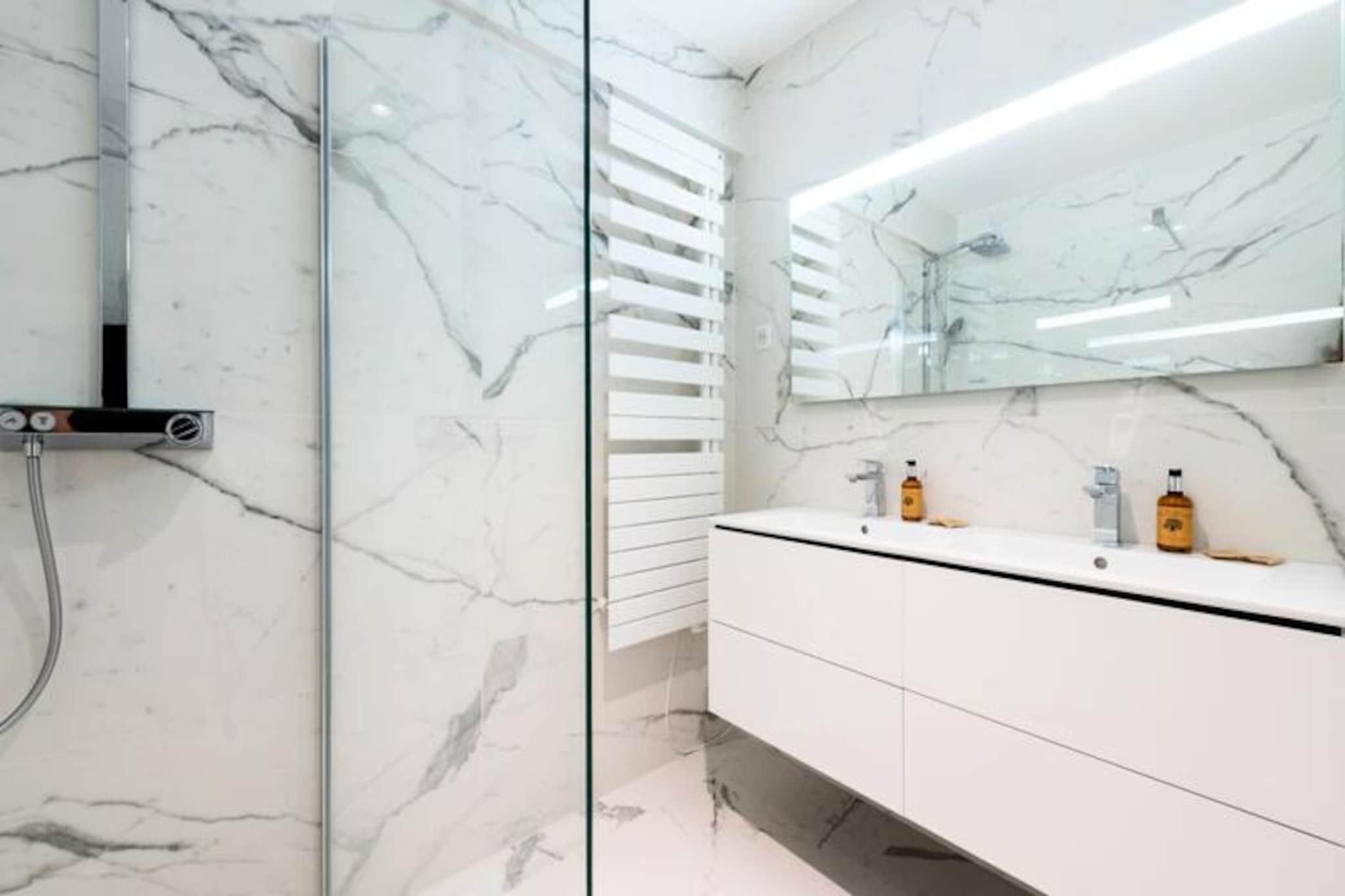 Résidence Spacieux 3p En Résidence Avec Piscine-Niet-getagd