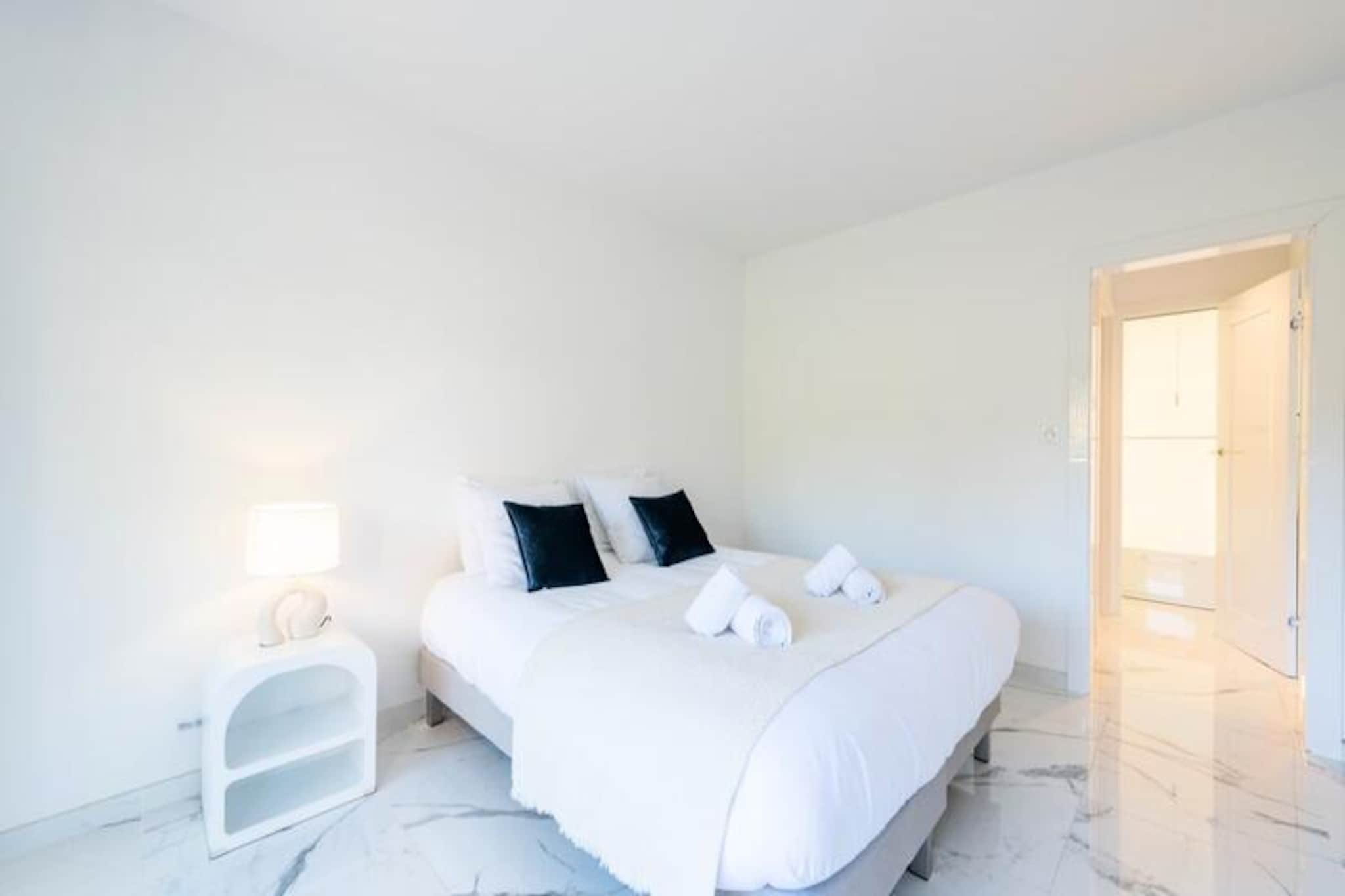 Résidence Spacieux 3p En Résidence Avec Piscine-Niet-getagd