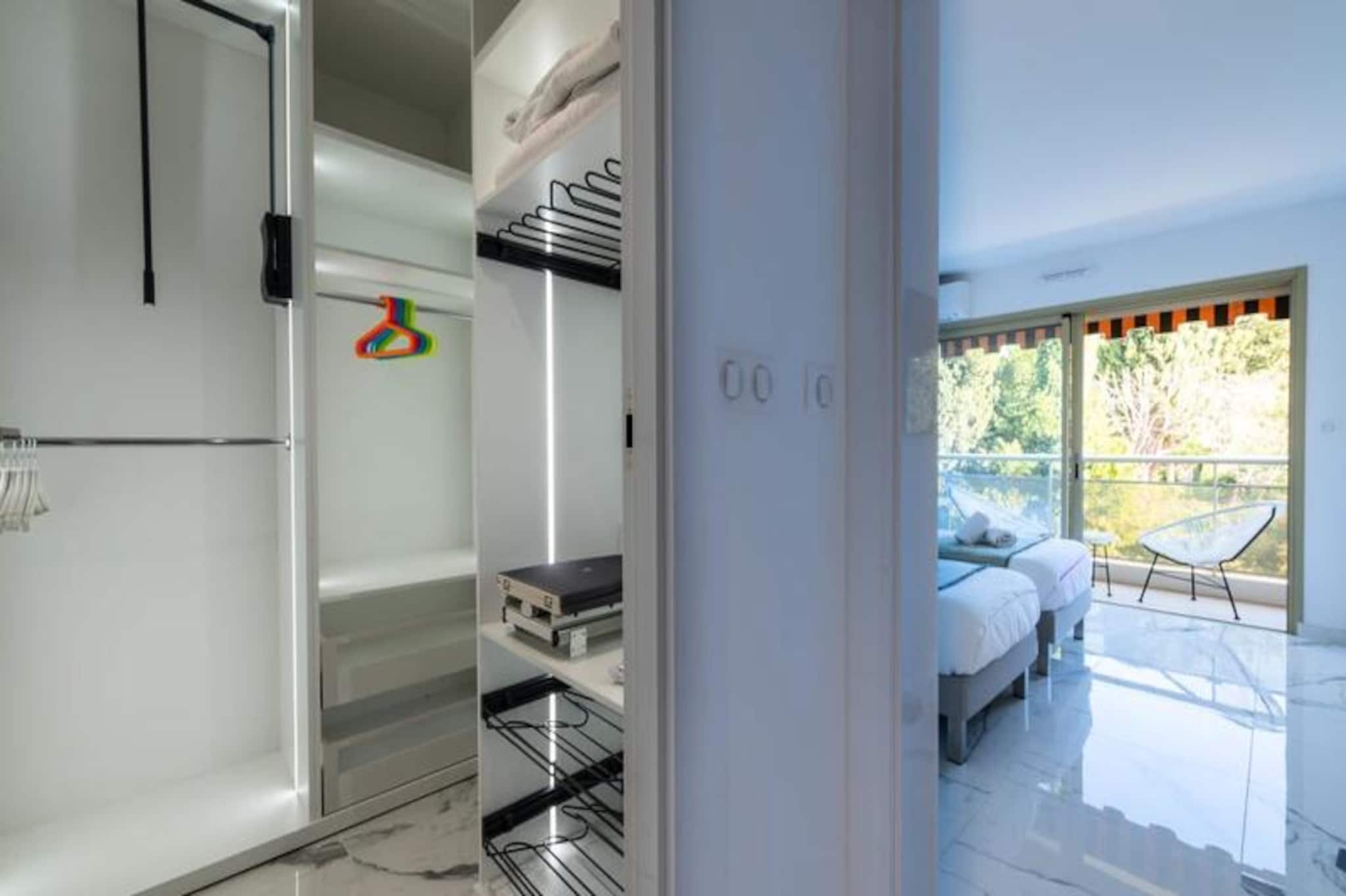 Résidence Spacieux 3p En Résidence Avec Piscine-Niet-getagd