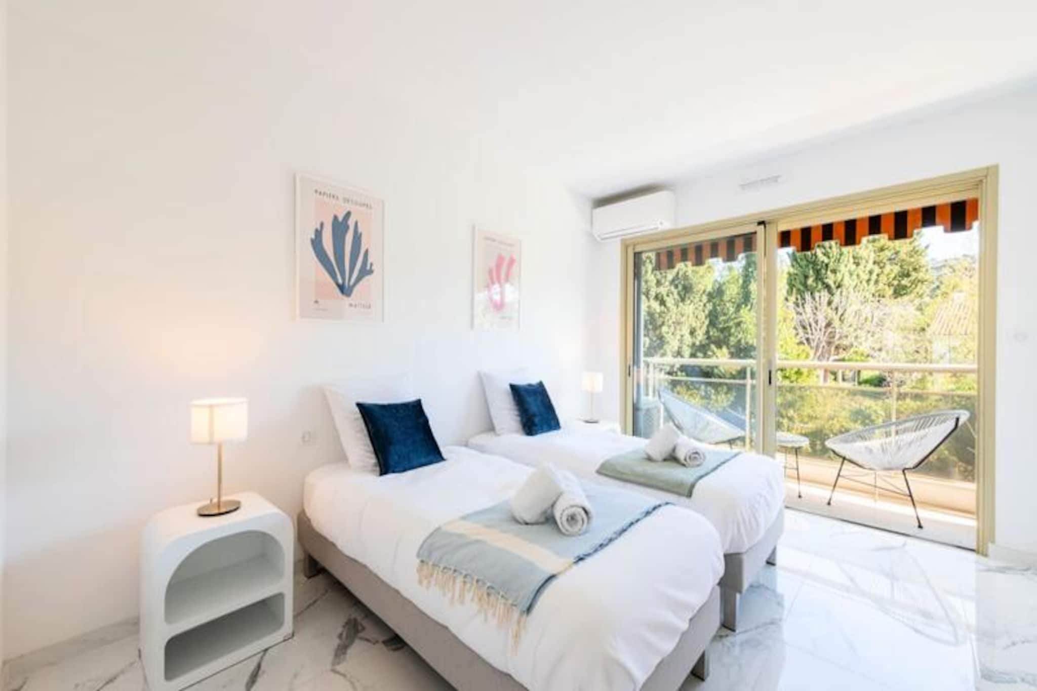 Résidence Spacieux 3p En Résidence Avec Piscine-Niet-getagd