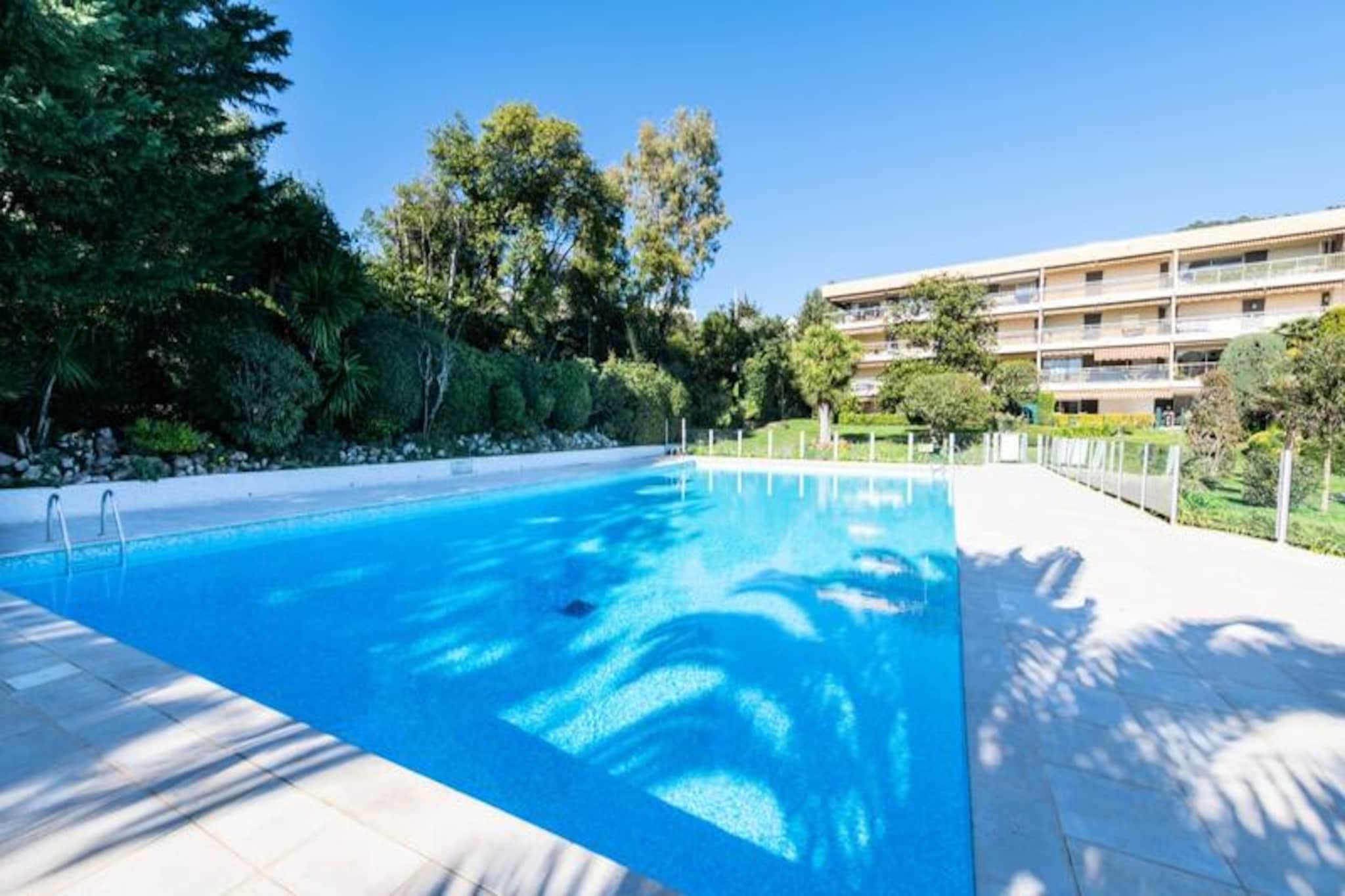 Résidence Spacieux 3p En Résidence Avec Piscine-Niet-getagd