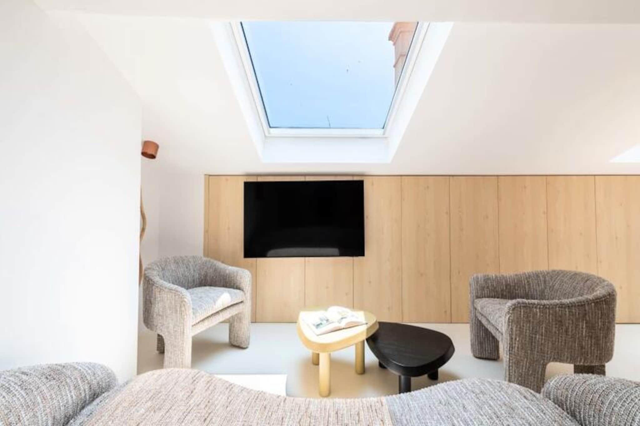 4-room duplex attic apartment, heart of Cannes