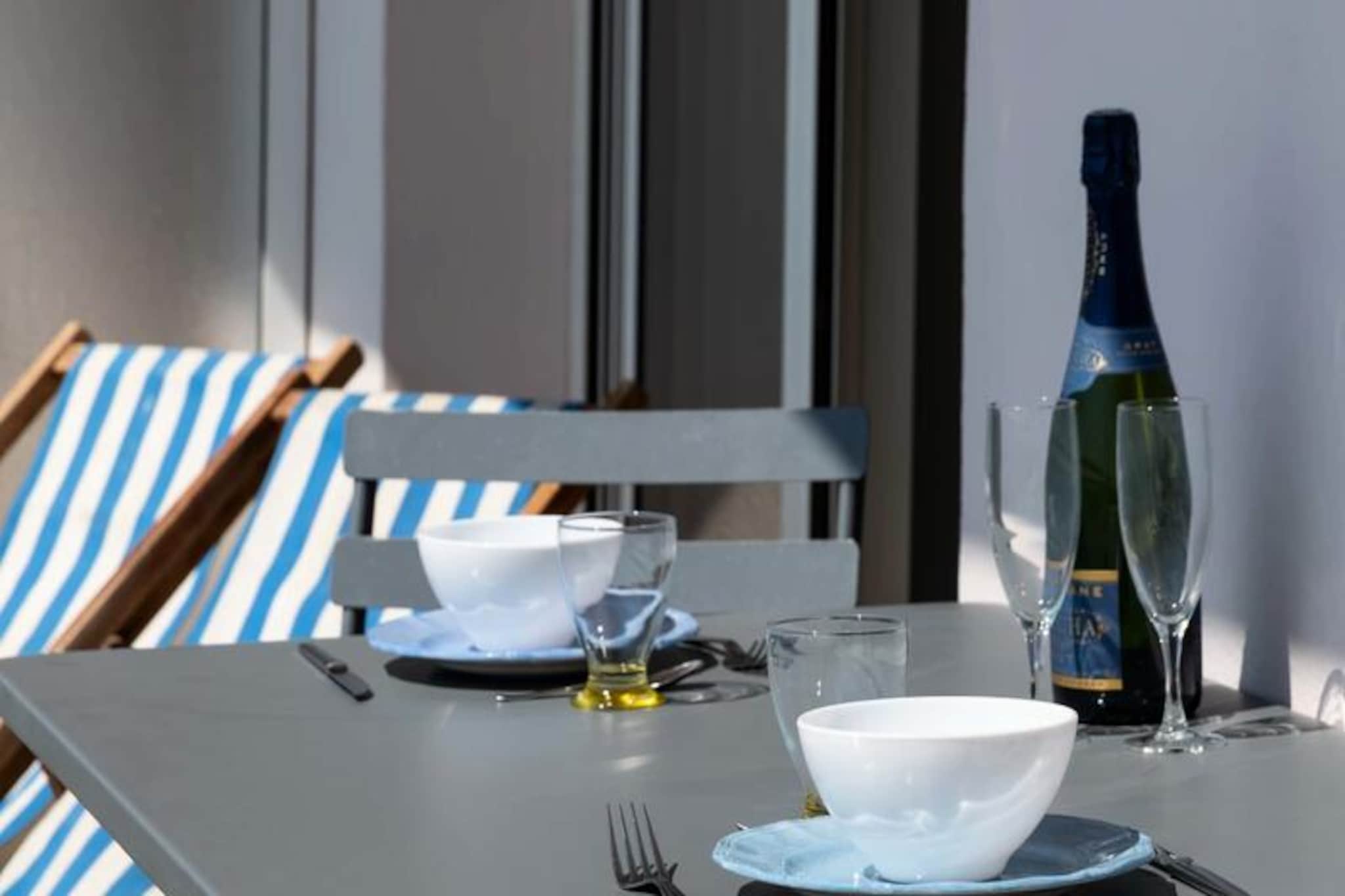 Résidence Cannes – Suquet Vue Mer & Accès Plage-Niet-getagd