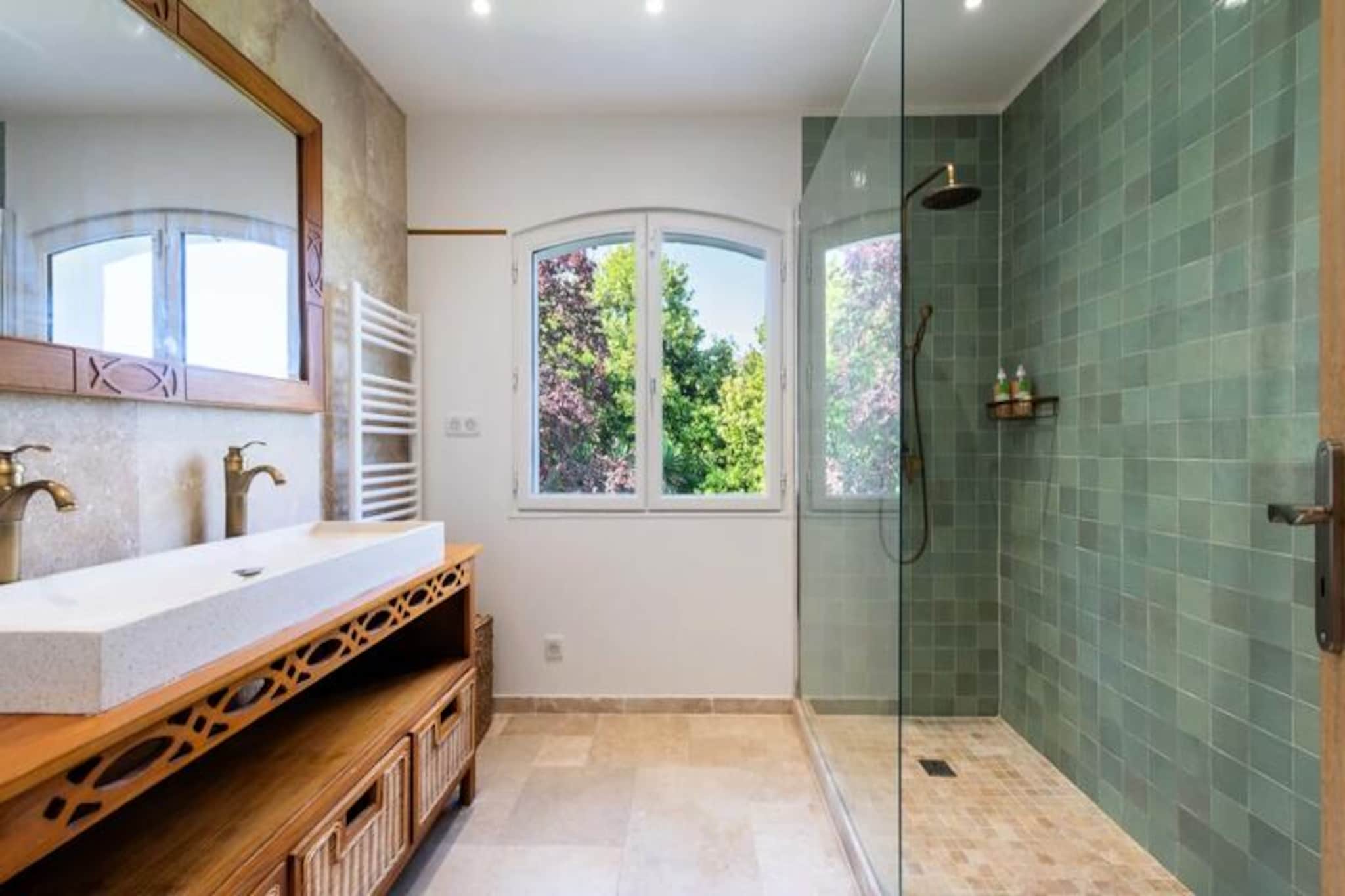 Résidence Villa 400m² Padel Piscine Volley-Non tagué